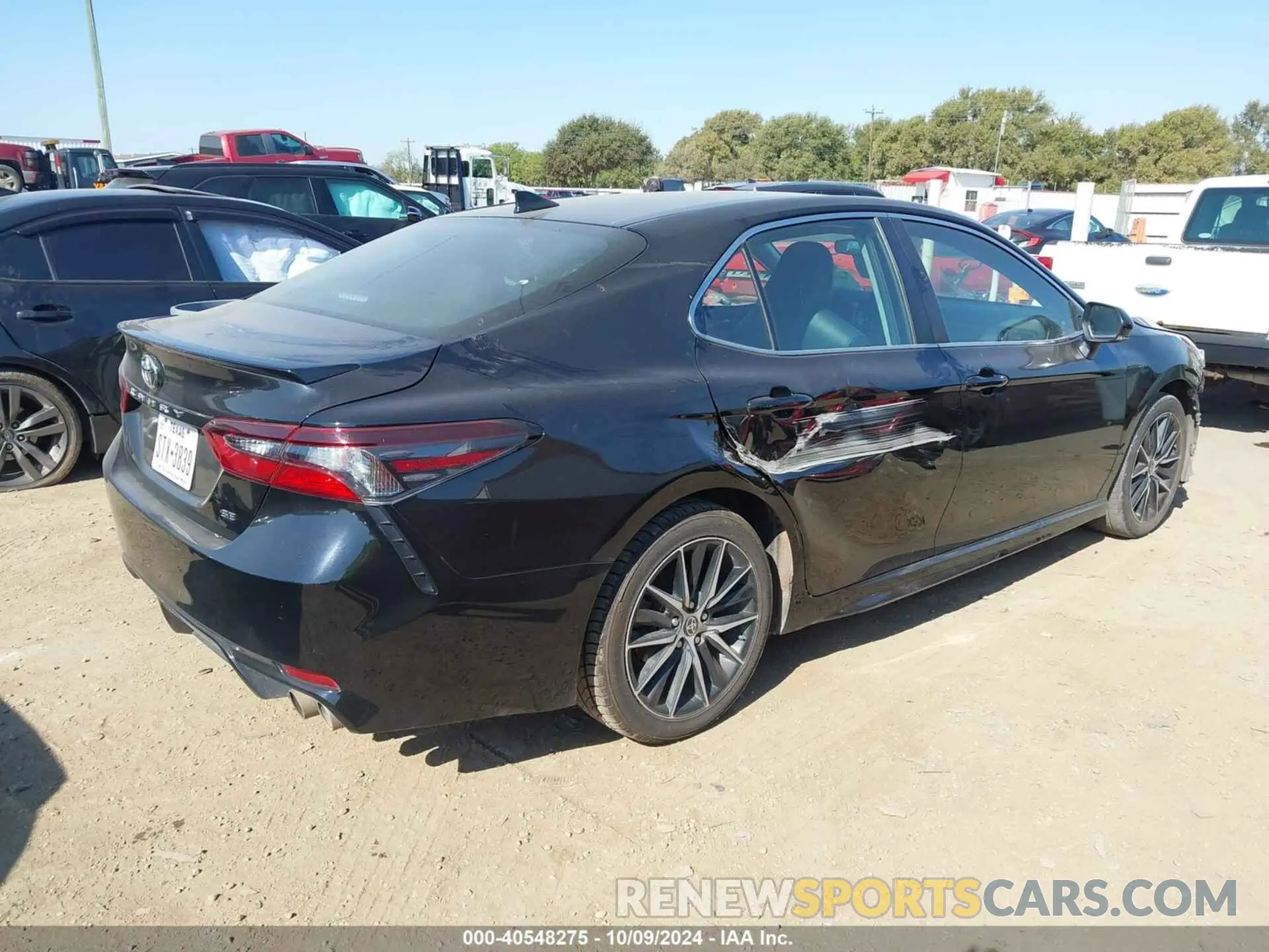 4 Фотография поврежденного автомобиля 4T1G11AK0PU794028 TOYOTA CAMRY 2023