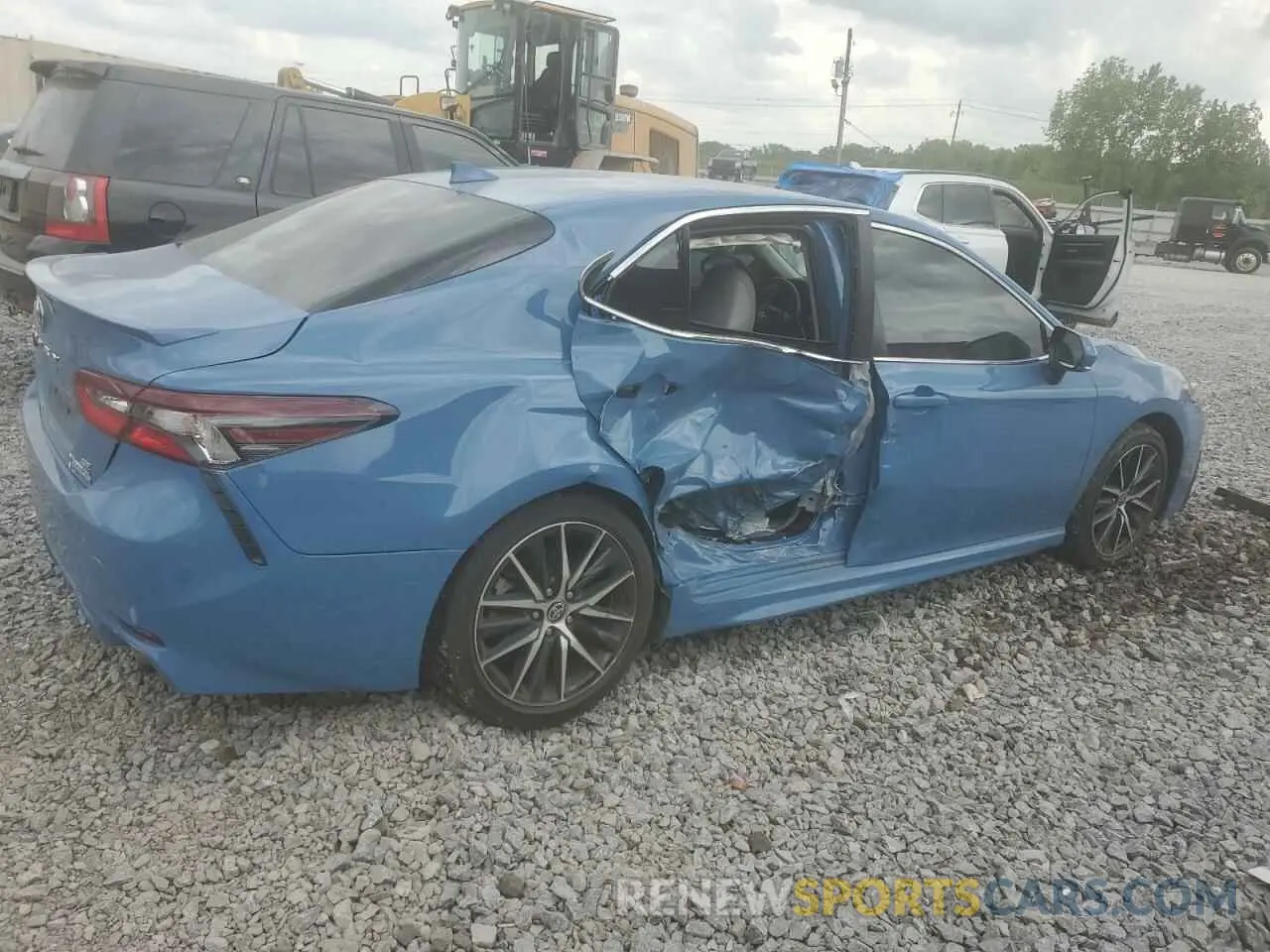 3 Photograph of a damaged car 4T1G11AK1PU151946 TOYOTA CAMRY 2023