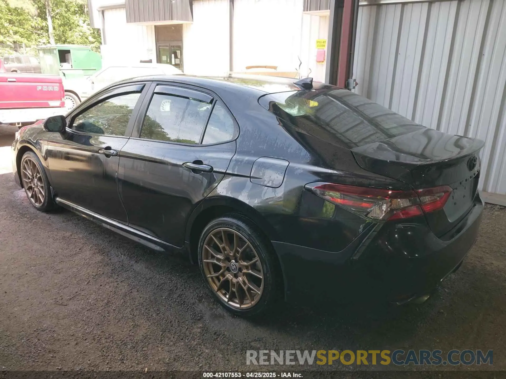 3 Фотография поврежденного автомобиля 4T1G11AK1PU181559 TOYOTA CAMRY 2023