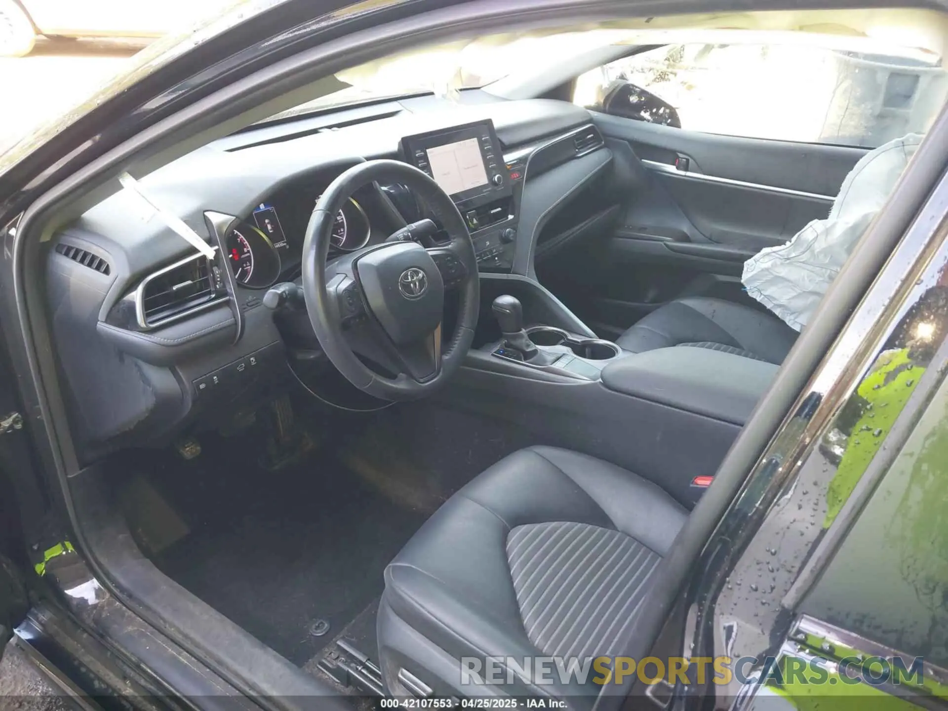 5 Фотография поврежденного автомобиля 4T1G11AK1PU181559 TOYOTA CAMRY 2023