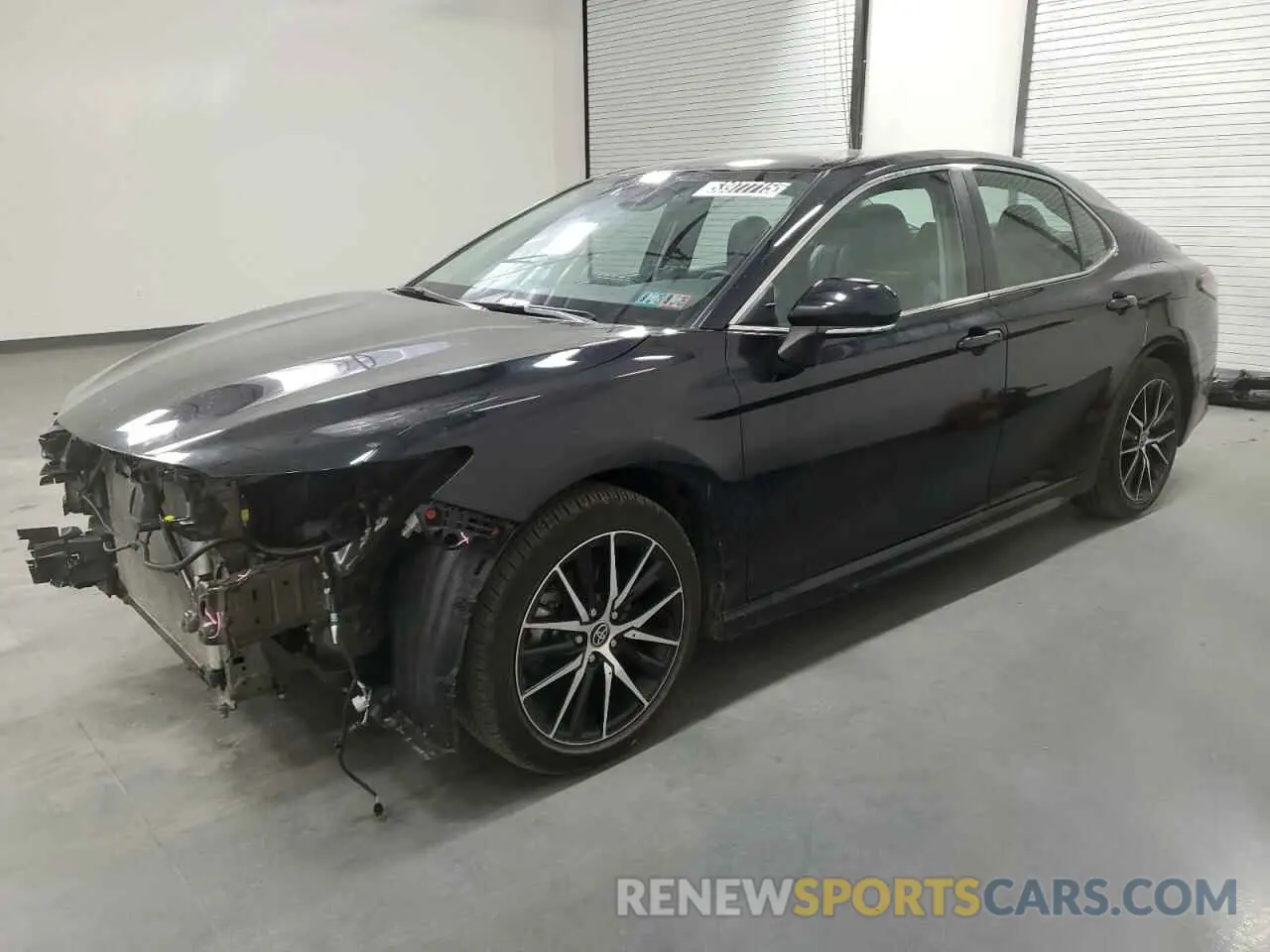 1 Фотография поврежденного автомобиля 4T1G11AK1PU187961 TOYOTA CAMRY 2023