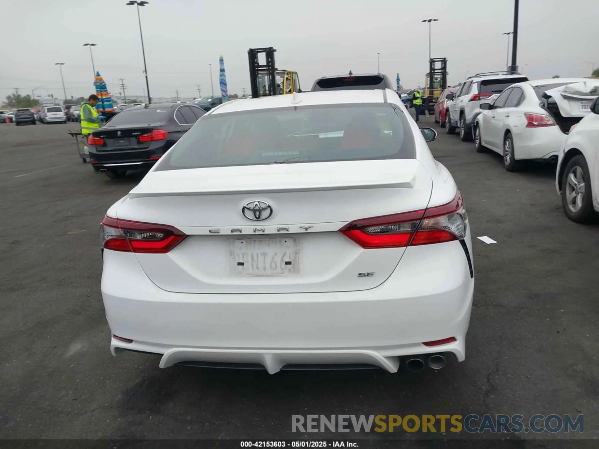 16 Фотография поврежденного автомобиля 4T1G11AK1PU774144 TOYOTA CAMRY 2023
