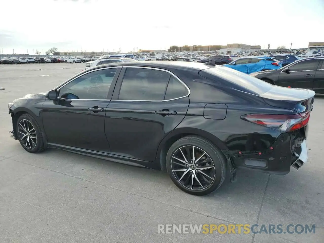 2 Фотография поврежденного автомобиля 4T1G11AK1PU781076 TOYOTA CAMRY 2023