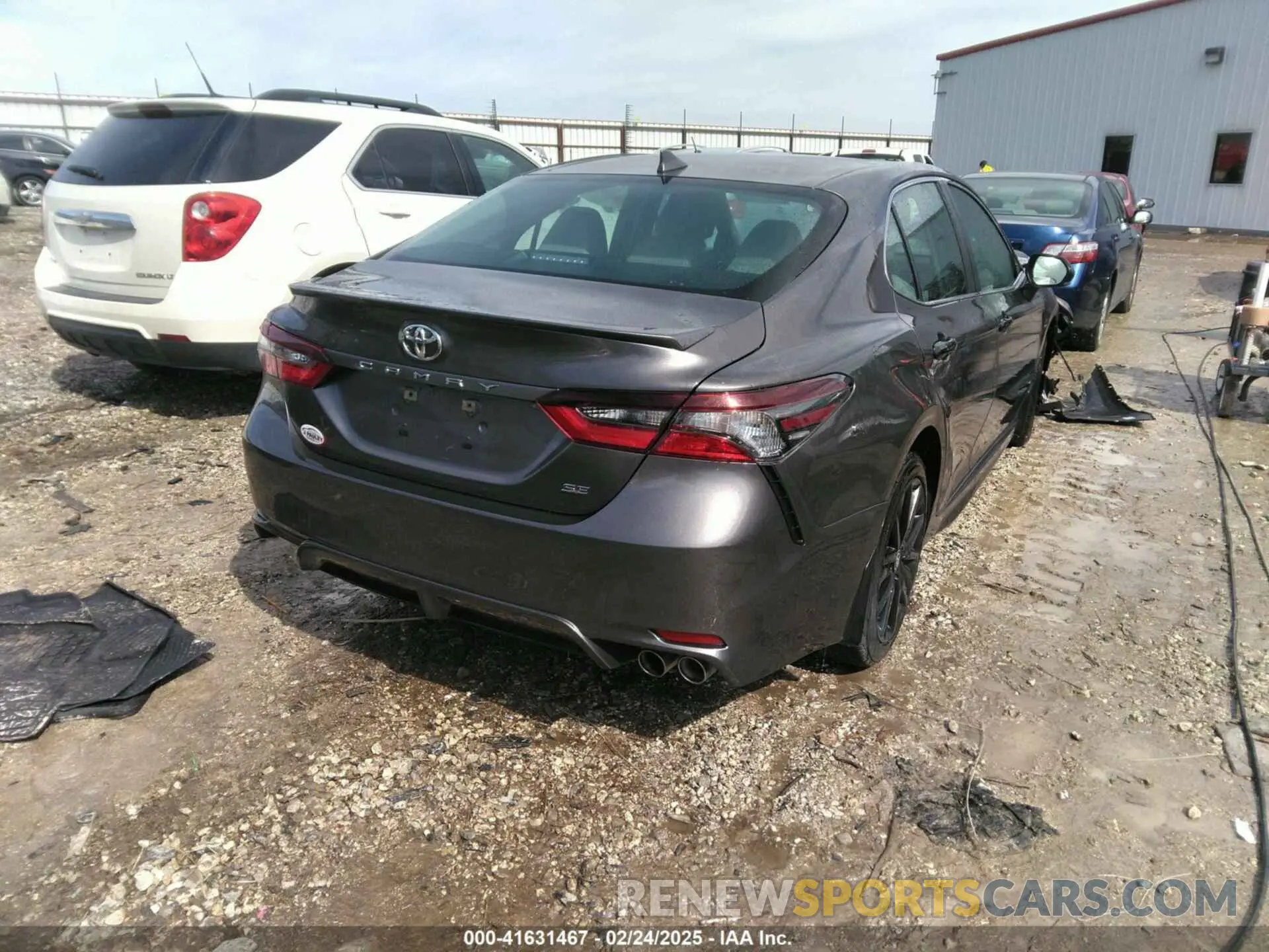 4 Фотография поврежденного автомобиля 4T1G11AK1PU788156 TOYOTA CAMRY 2023