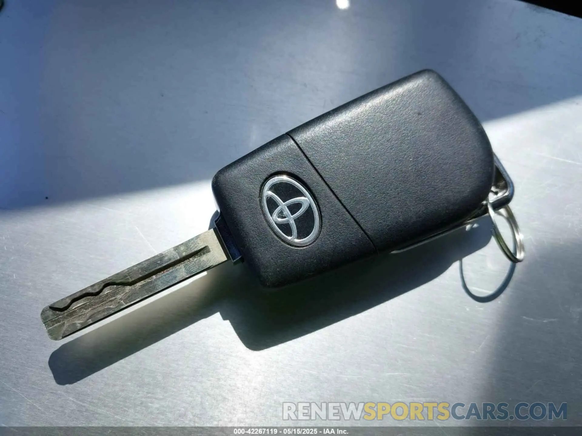 11 Фотография поврежденного автомобиля 4T1G11AK2PU088405 TOYOTA CAMRY 2023