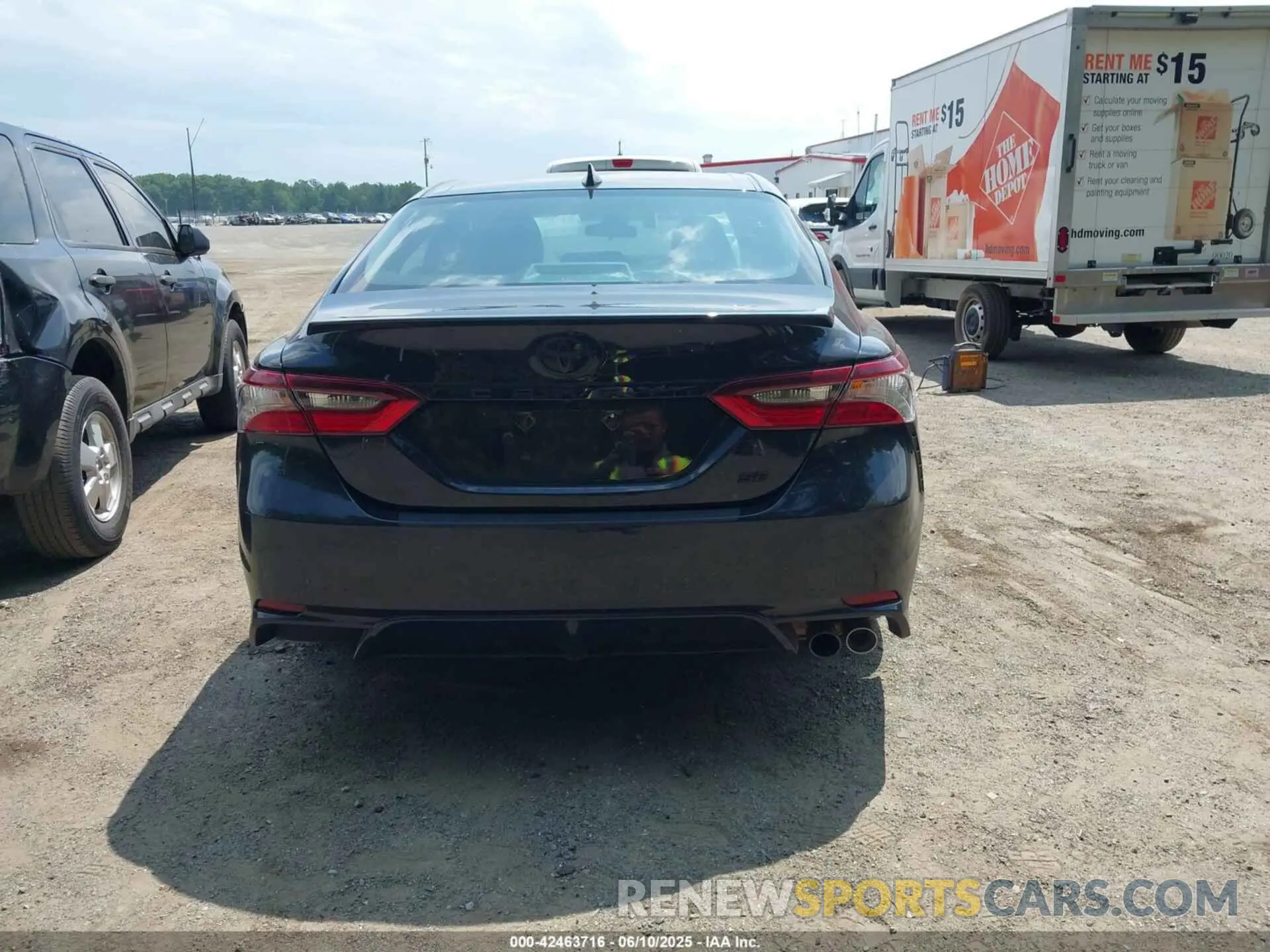 16 Photograph of a damaged car 4T1G11AK2PU161112 TOYOTA CAMRY 2023