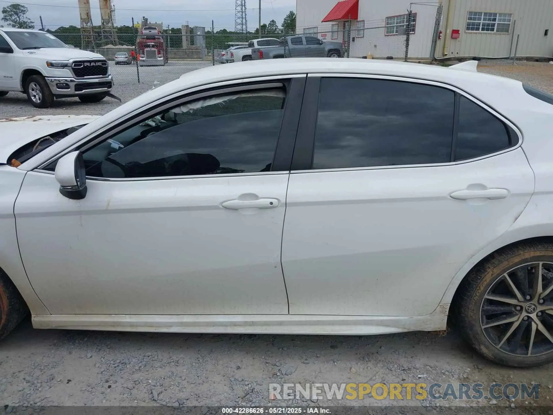 14 Фотография поврежденного автомобиля 4T1G11AK2PU726524 TOYOTA CAMRY 2023