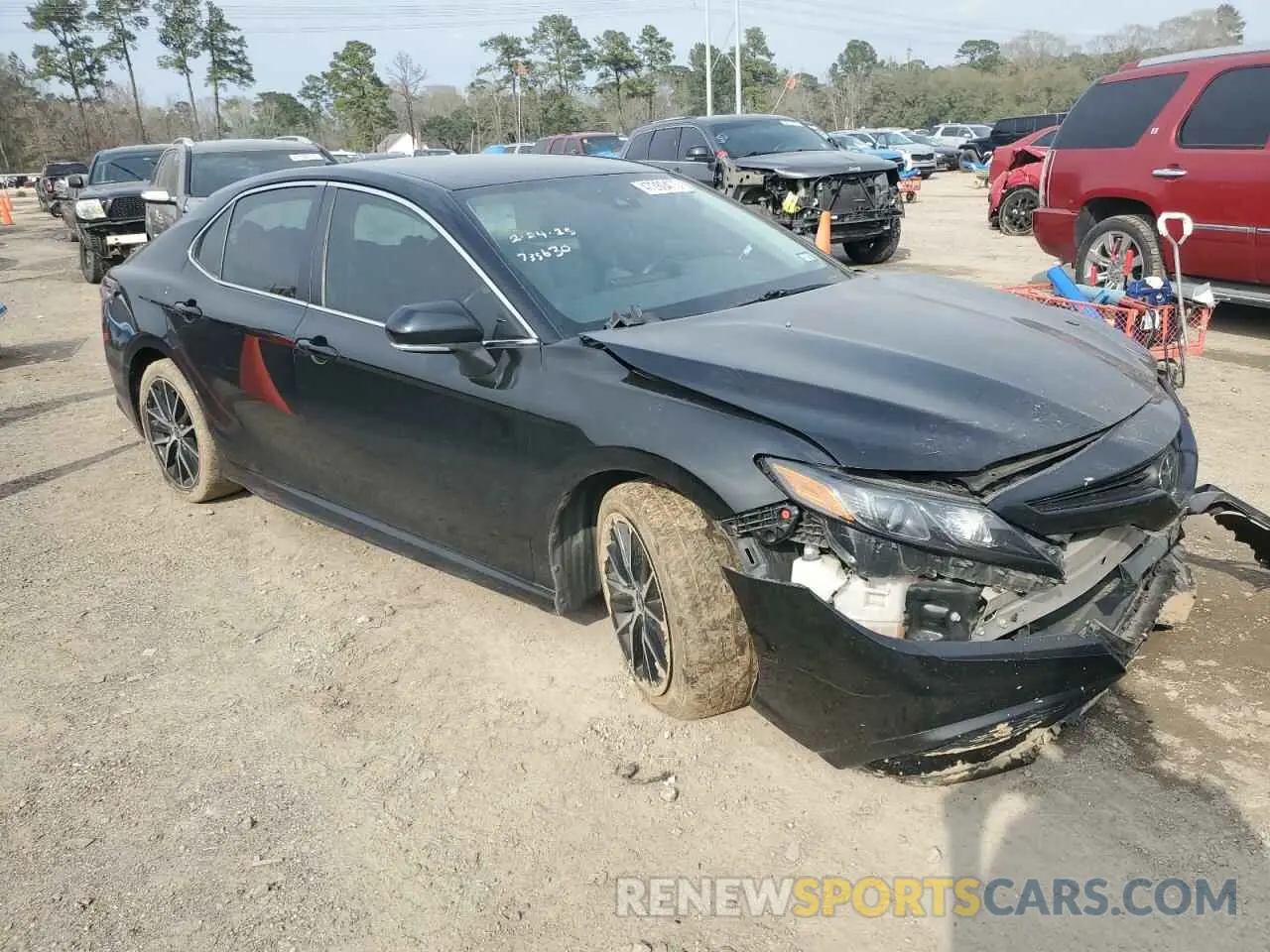 4 Photograph of a damaged car 4T1G11AK2PU735630 TOYOTA CAMRY 2023