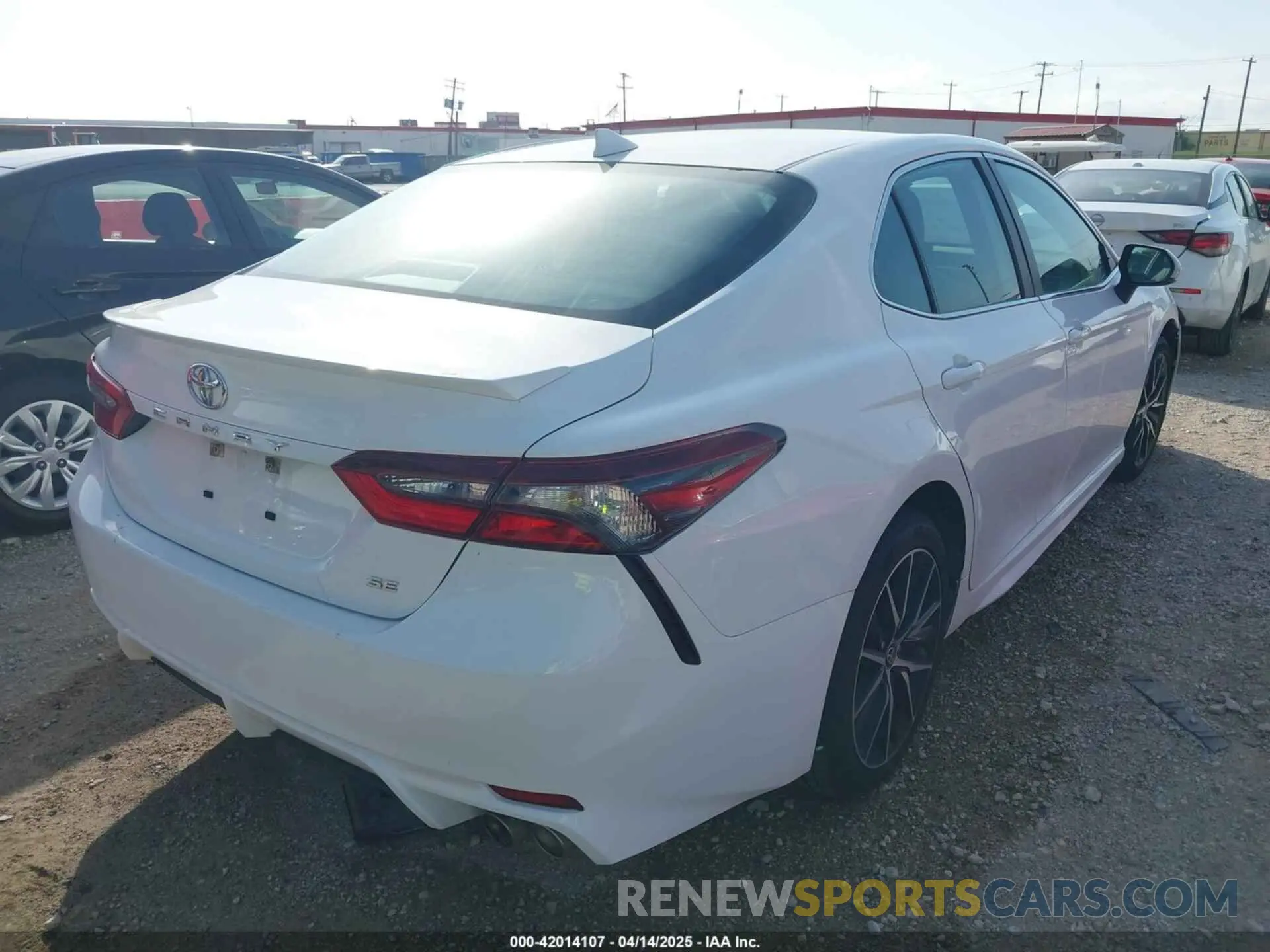 4 Фотография поврежденного автомобиля 4T1G11AK2PU749916 TOYOTA CAMRY 2023