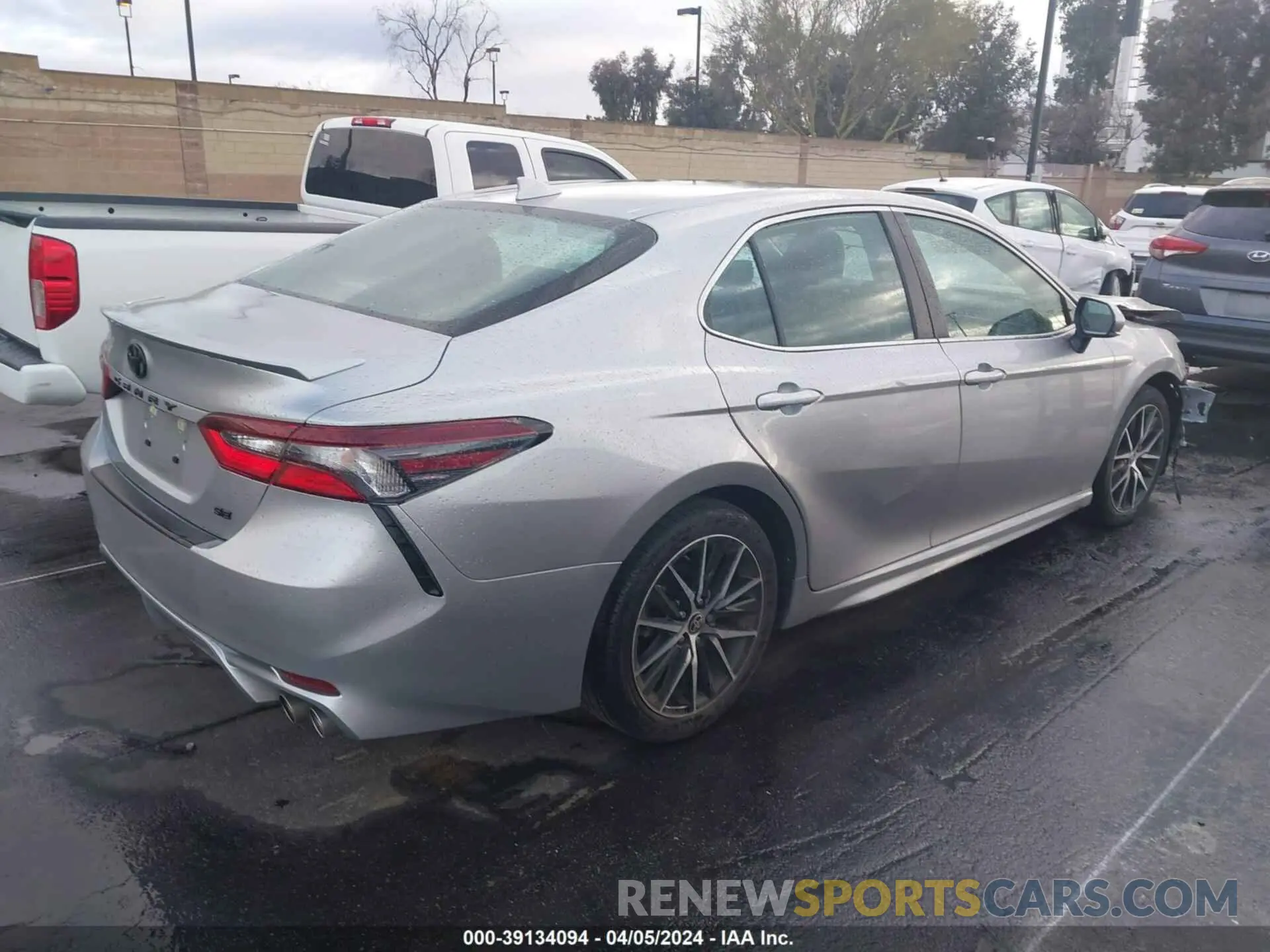 4 Photograph of a damaged car 4T1G11AK2PU791728 TOYOTA CAMRY 2023