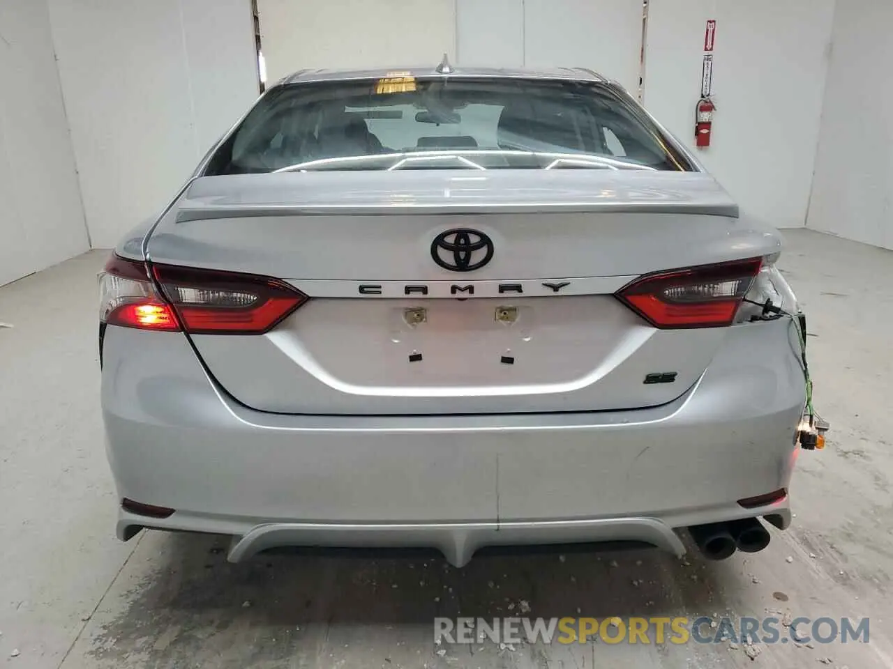 6 Фотография поврежденного автомобиля 4T1G11AK2PU801805 TOYOTA CAMRY 2023