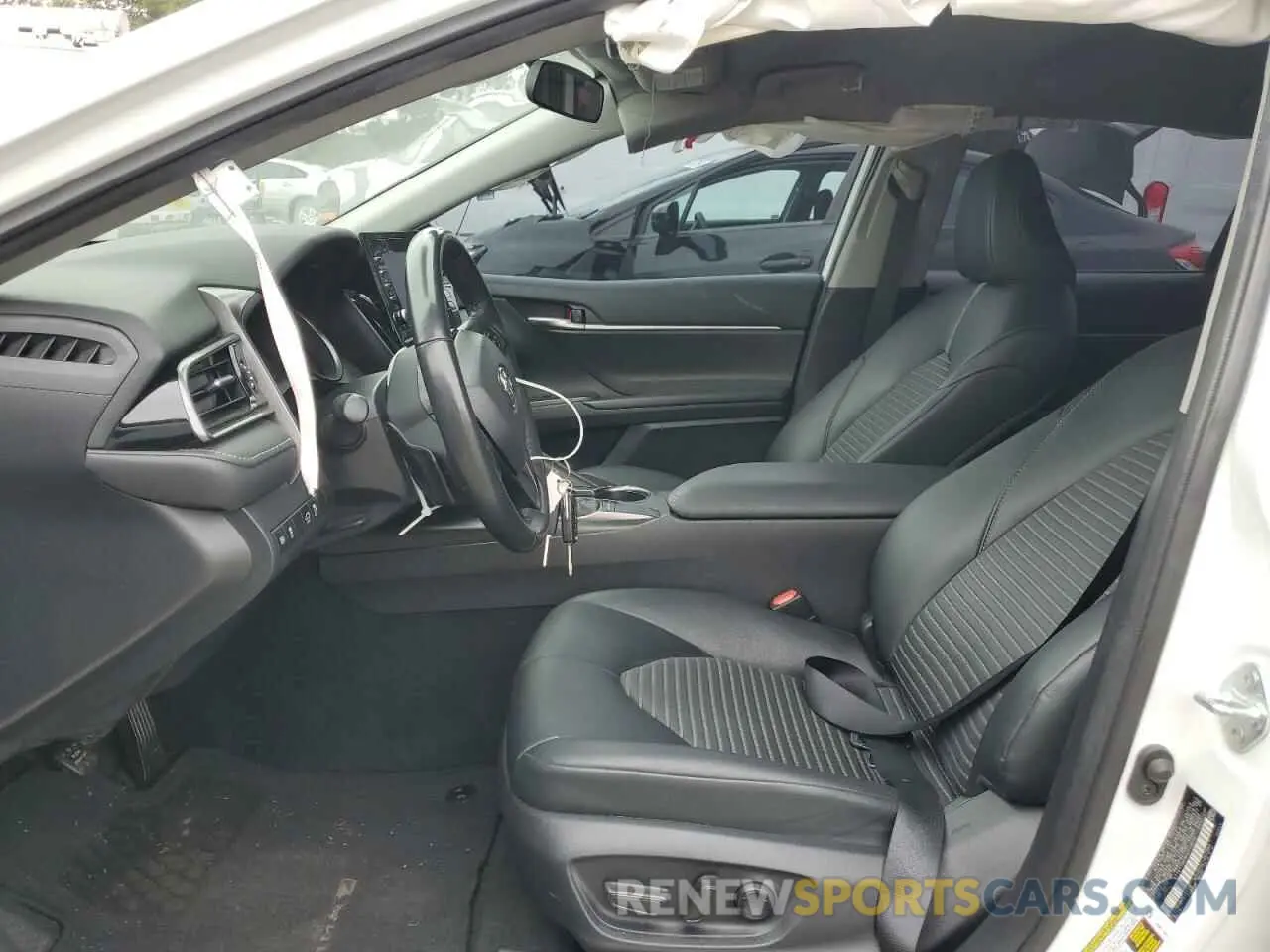 7 Фотография поврежденного автомобиля 4T1G11AK3PU113070 TOYOTA CAMRY 2023
