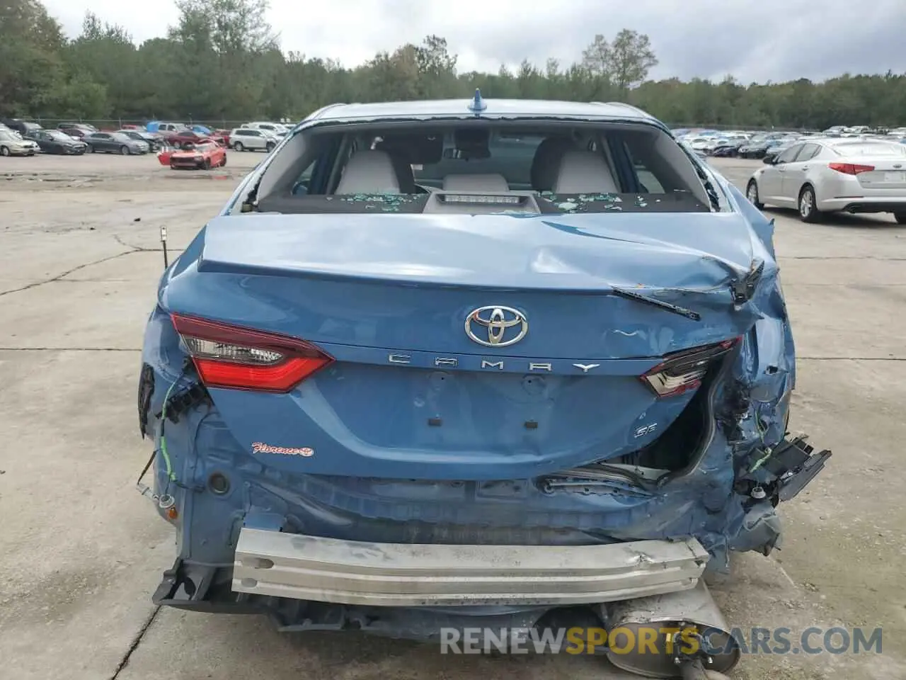6 Фотография поврежденного автомобиля 4T1G11AK3PU120682 TOYOTA CAMRY 2023