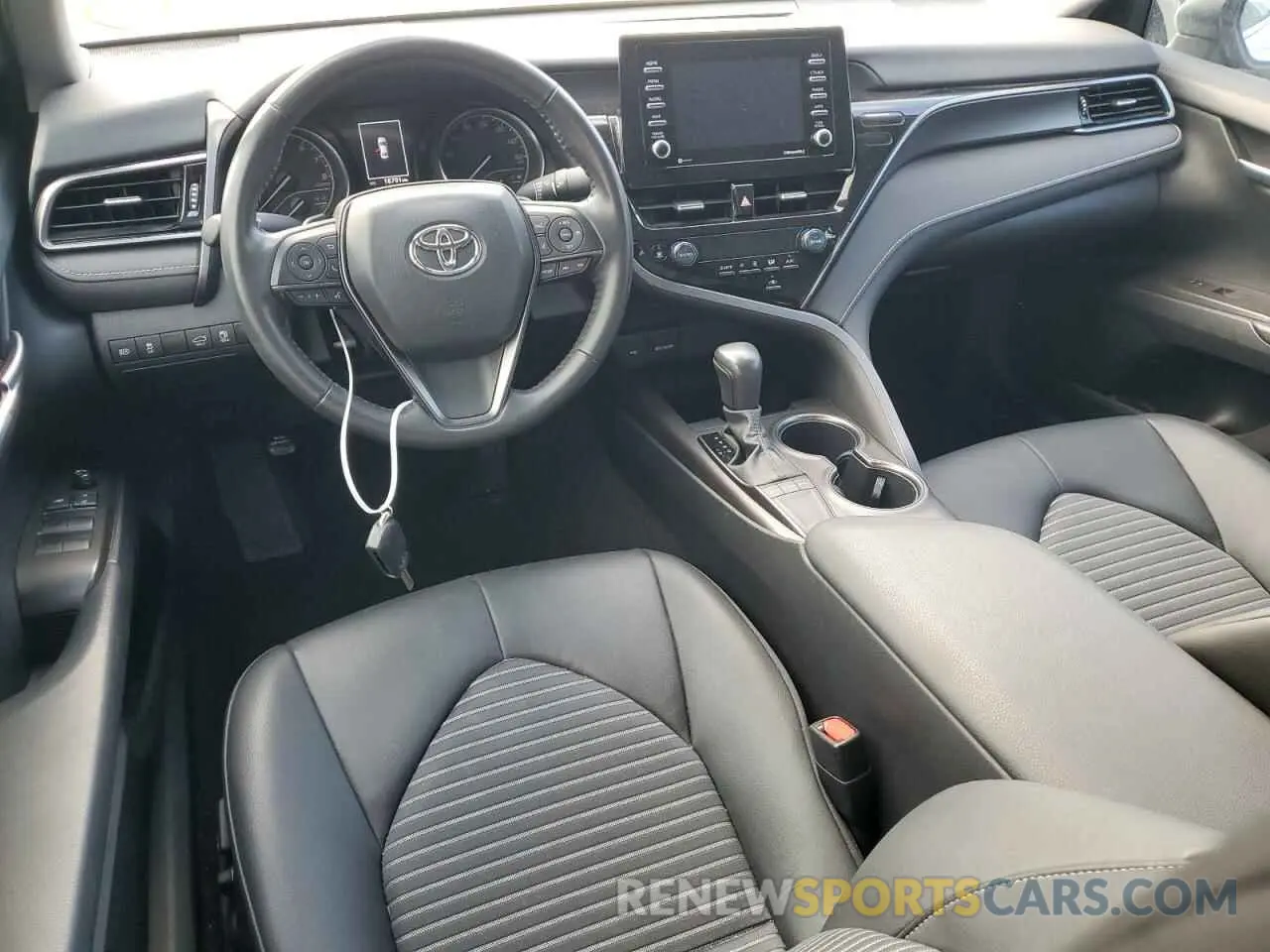 8 Фотография поврежденного автомобиля 4T1G11AK3PU758446 TOYOTA CAMRY 2023