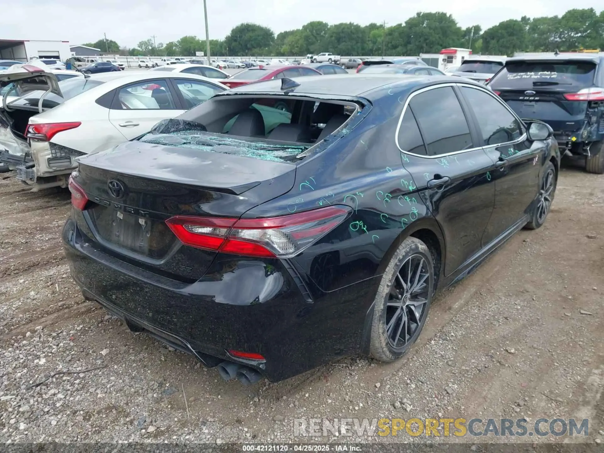 4 Photograph of a damaged car 4T1G11AK3PU761816 TOYOTA CAMRY 2023