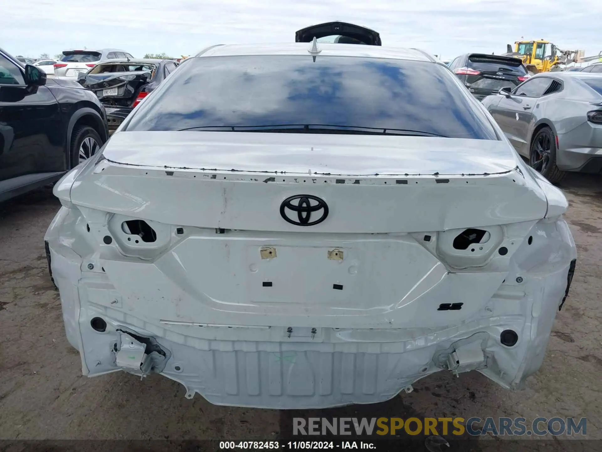 17 Фотография поврежденного автомобиля 4T1G11AK3PU808276 TOYOTA CAMRY 2023