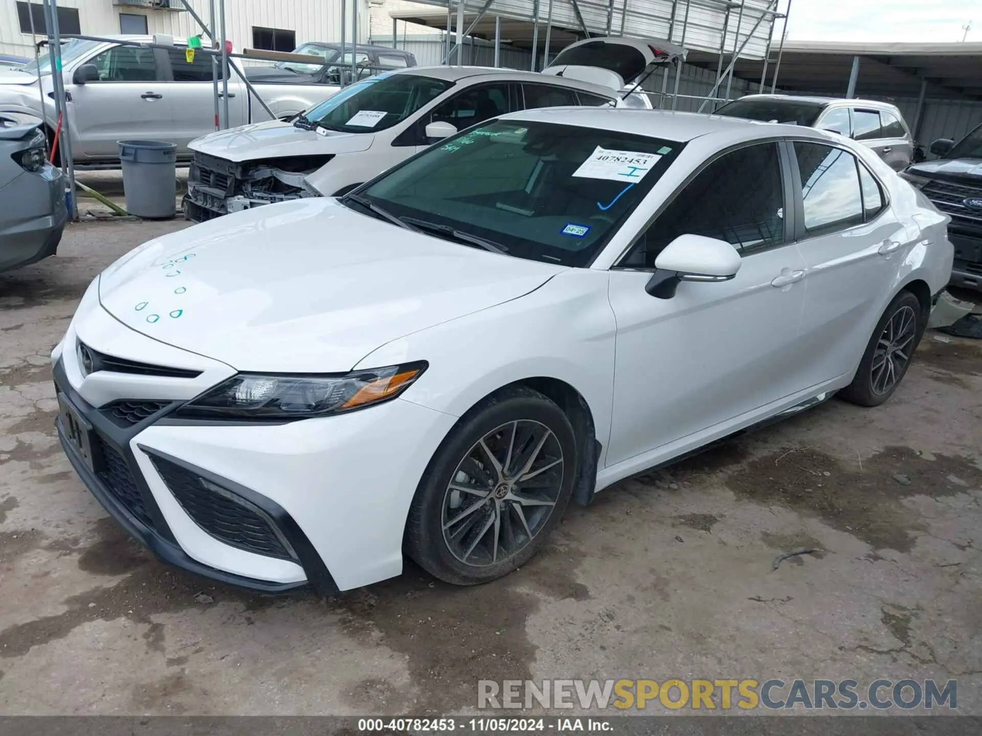 2 Фотография поврежденного автомобиля 4T1G11AK3PU808276 TOYOTA CAMRY 2023