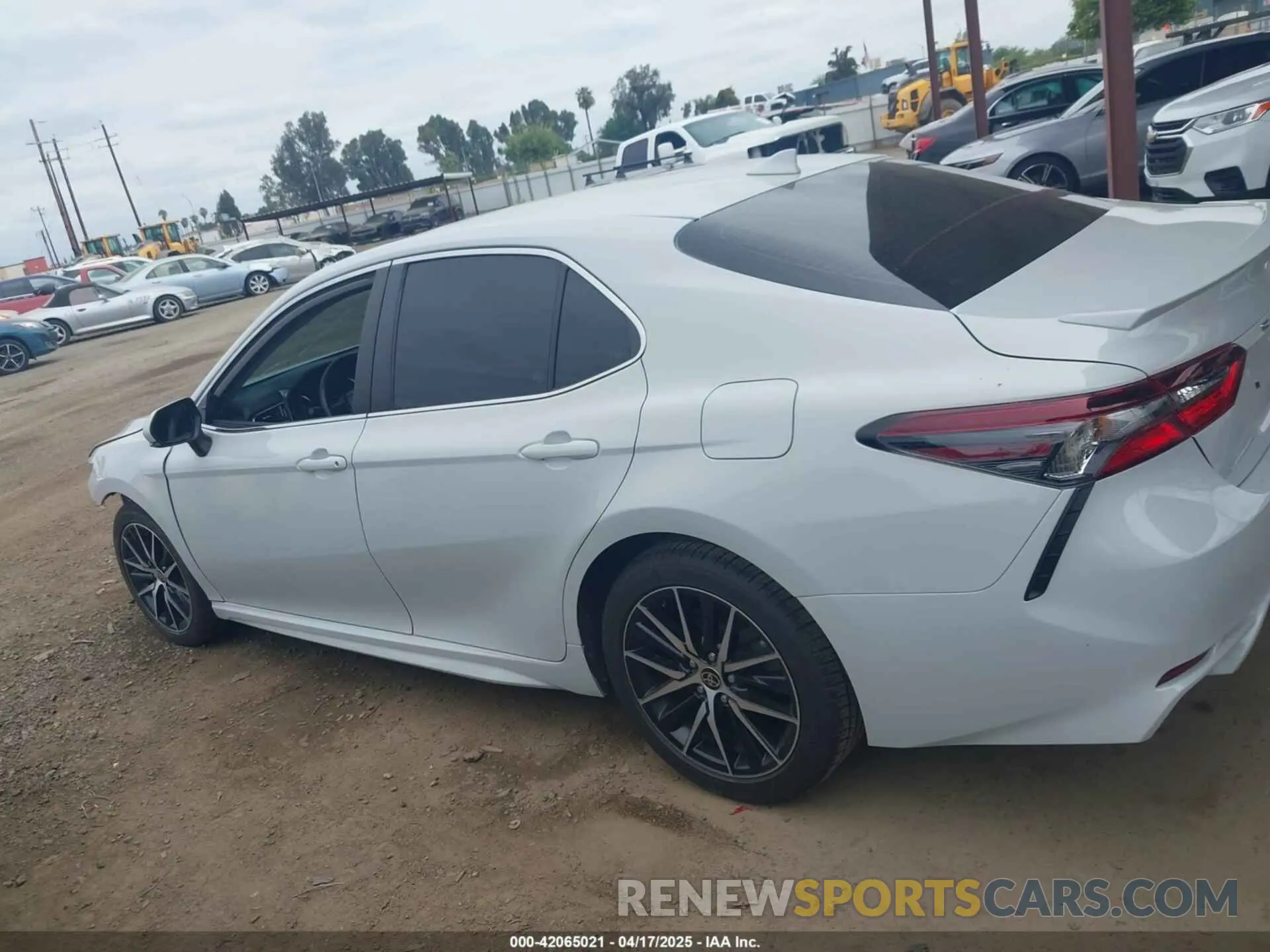 15 Фотография поврежденного автомобиля 4T1G11AK4PU106175 TOYOTA CAMRY 2023