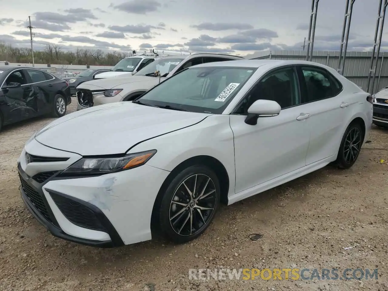 1 Фотография поврежденного автомобиля 4T1G11AK4PU157143 TOYOTA CAMRY 2023