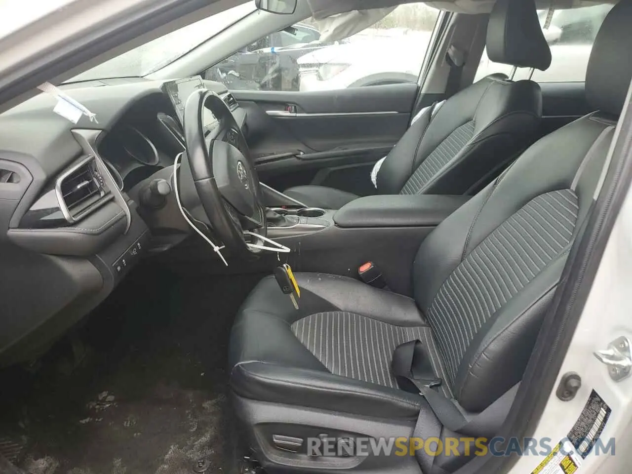 7 Фотография поврежденного автомобиля 4T1G11AK4PU157143 TOYOTA CAMRY 2023