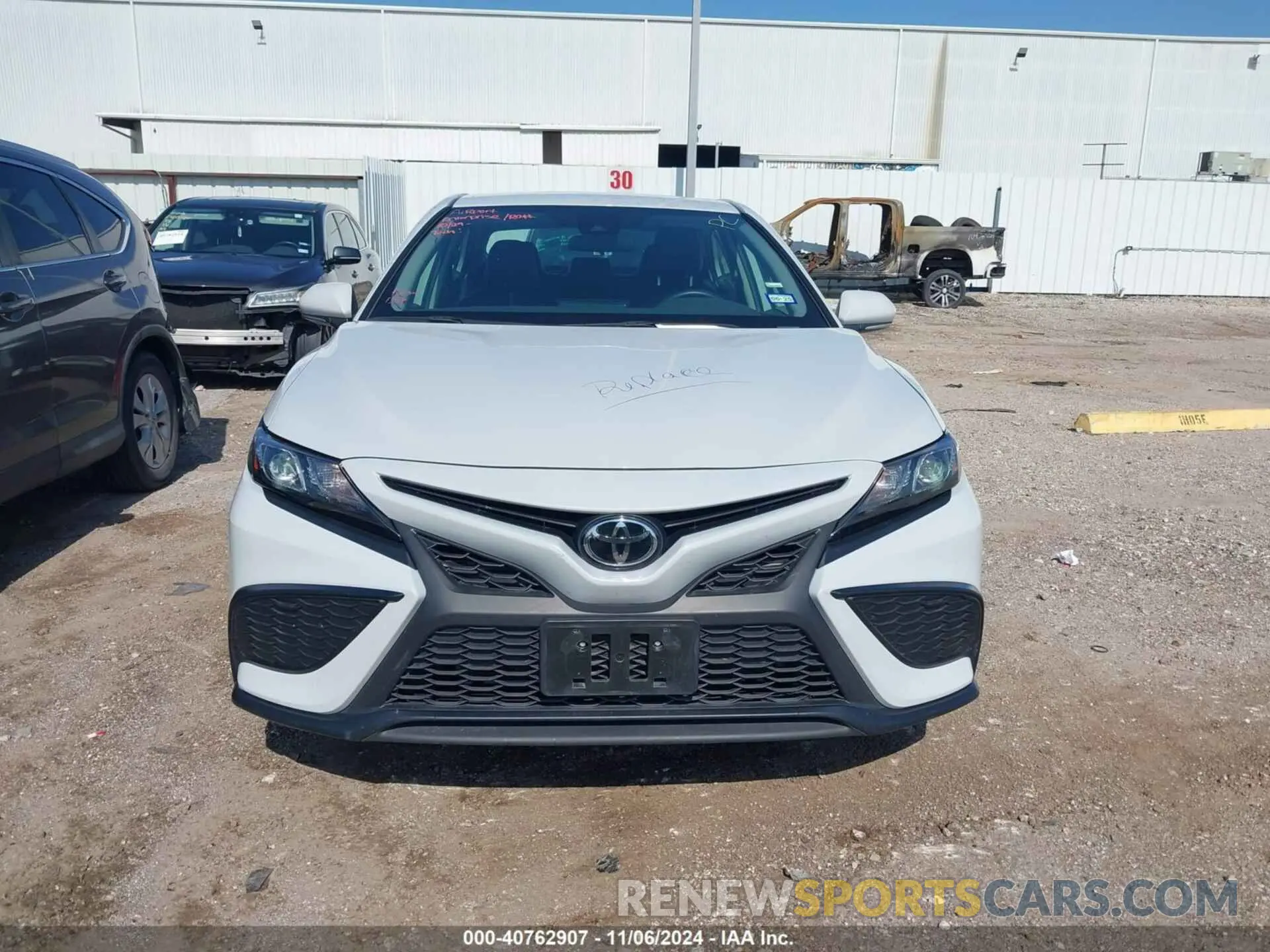 12 Фотография поврежденного автомобиля 4T1G11AK4PU186528 TOYOTA CAMRY 2023
