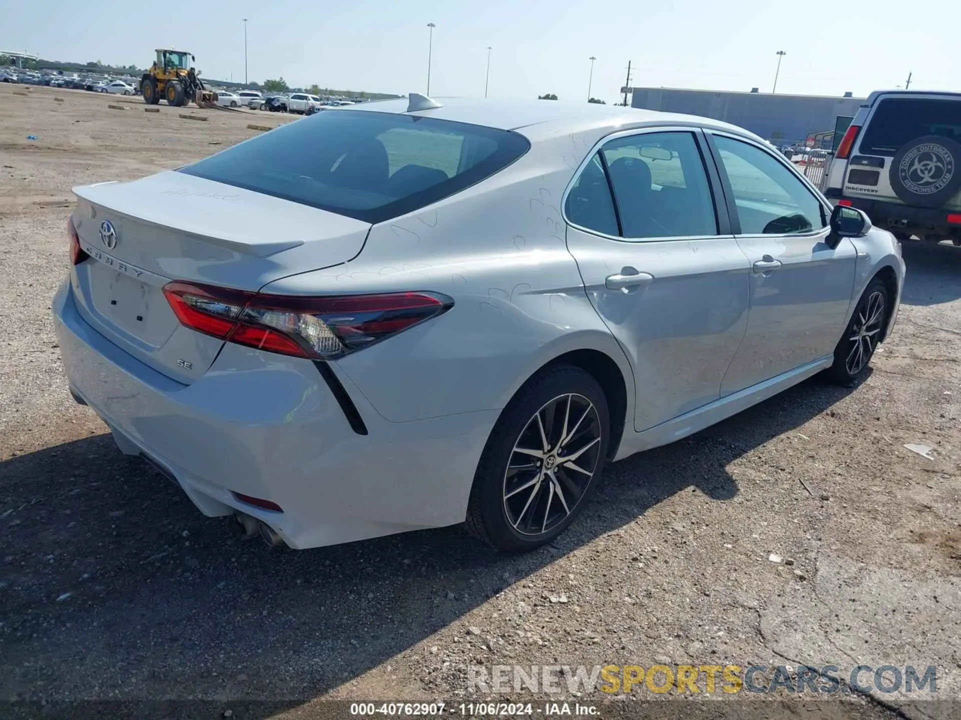 4 Фотография поврежденного автомобиля 4T1G11AK4PU186528 TOYOTA CAMRY 2023