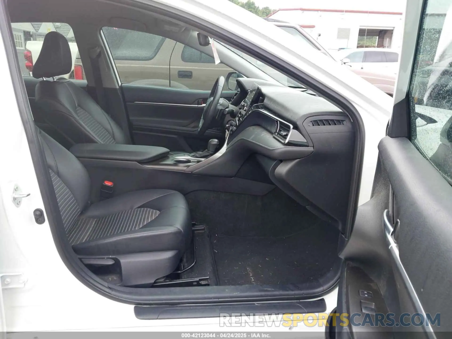 5 Photograph of a damaged car 4T1G11AK4PU738724 TOYOTA CAMRY 2023