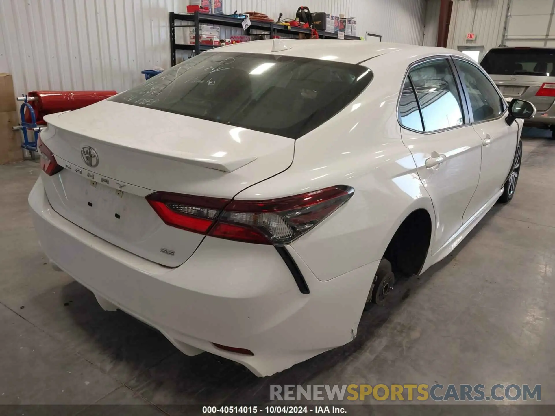 4 Фотография поврежденного автомобиля 4T1G11AK4PU769939 TOYOTA CAMRY 2023