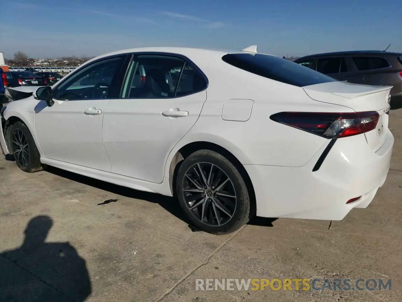 2 Фотография поврежденного автомобиля 4T1G11AK4PU779726 TOYOTA CAMRY 2023