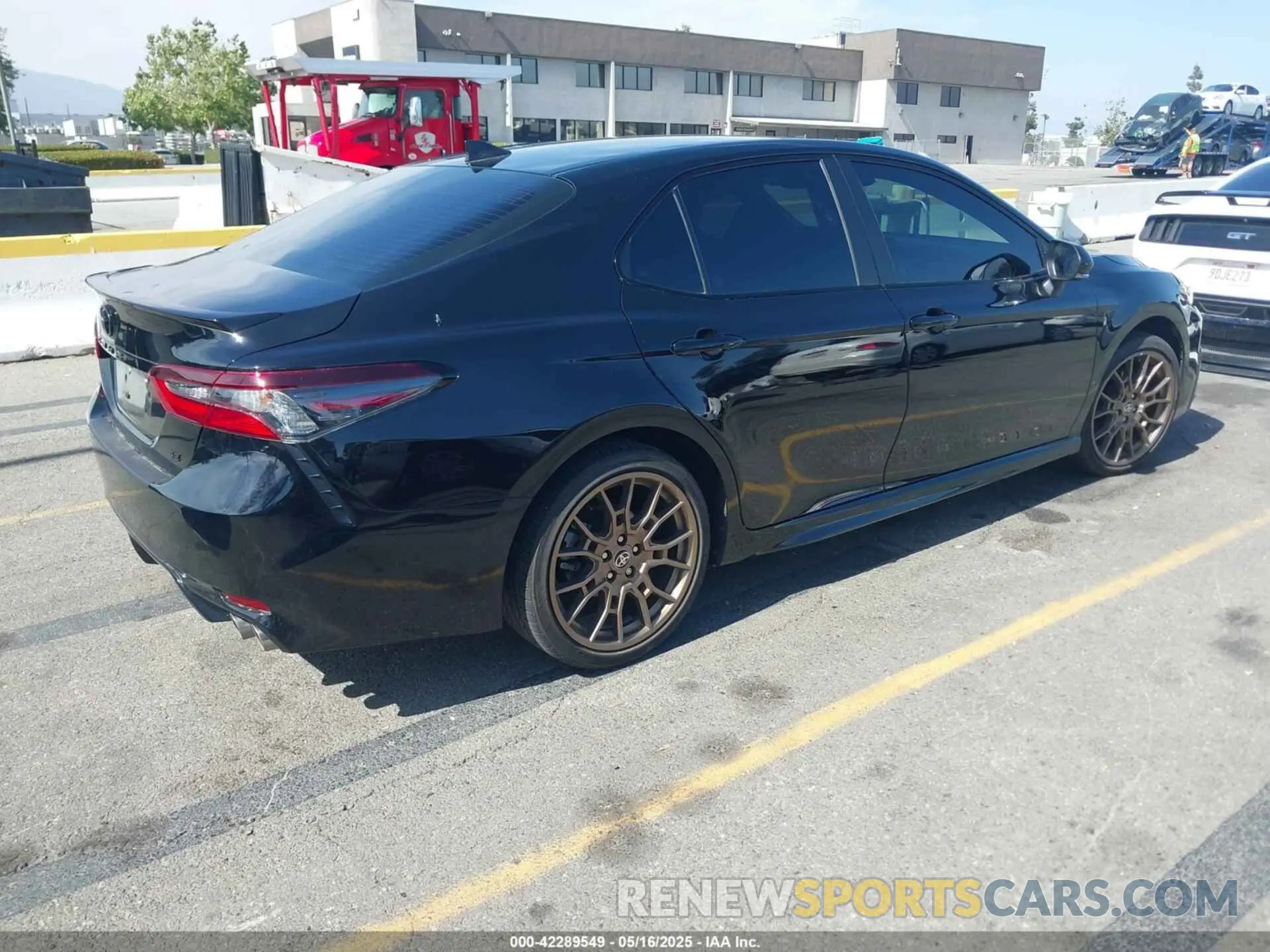 4 Photograph of a damaged car 4T1G11AK5PU142800 TOYOTA CAMRY 2023