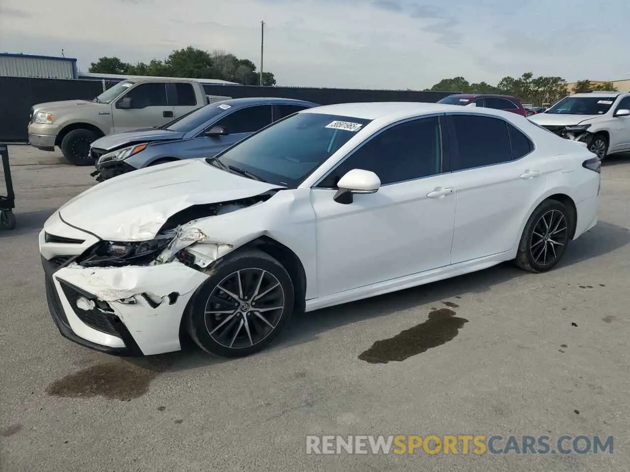 1 Photograph of a damaged car 4T1G11AK5PU796793 TOYOTA CAMRY 2023