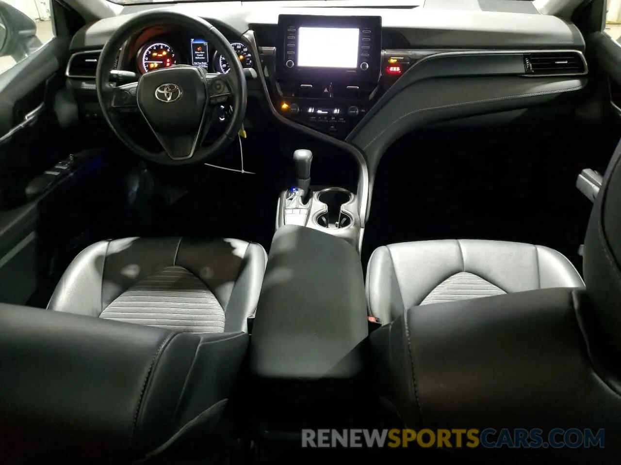 8 Фотография поврежденного автомобиля 4T1G11AK5PU827802 TOYOTA CAMRY 2023
