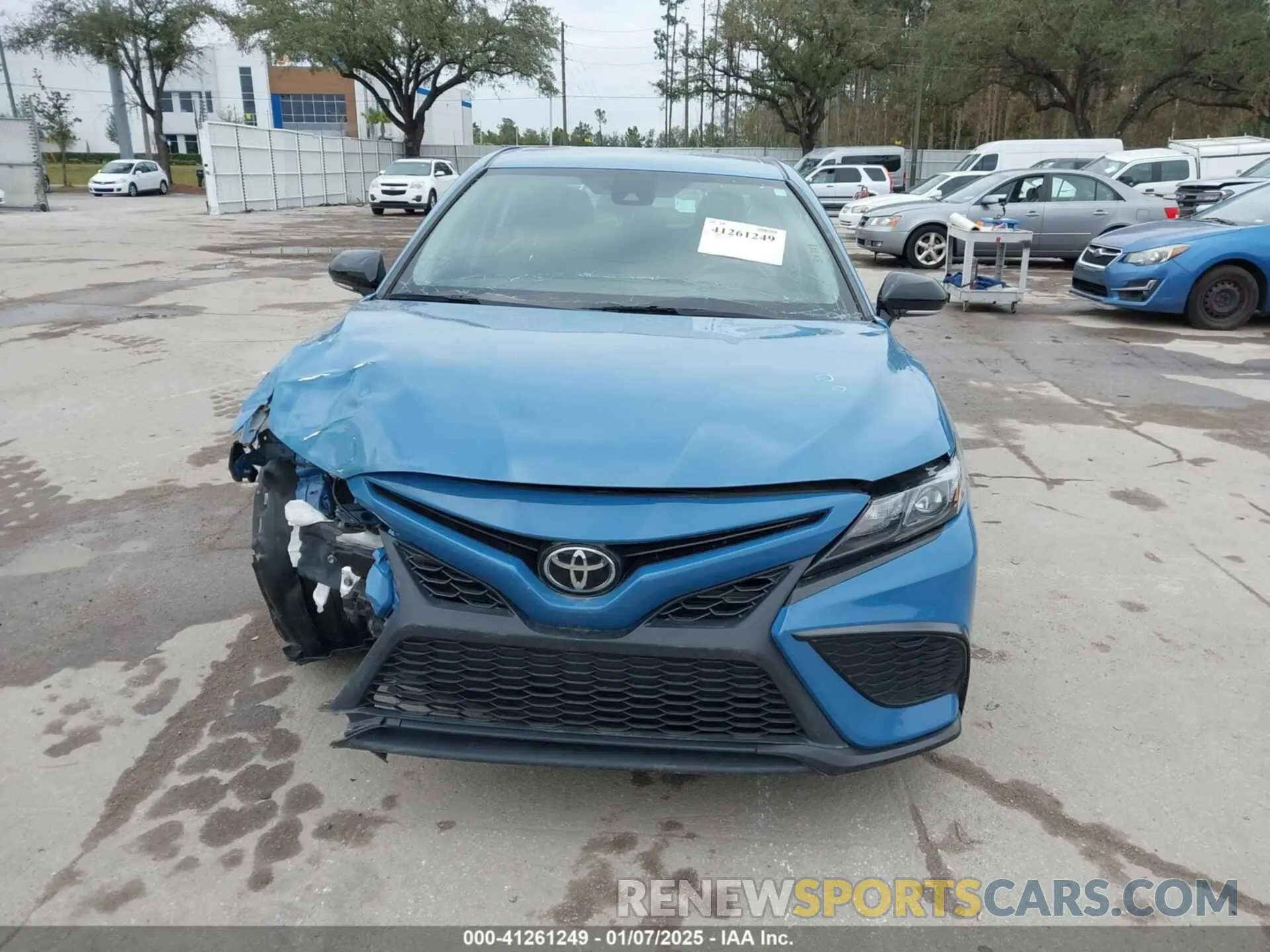 12 Фотография поврежденного автомобиля 4T1G11AK6PU089427 TOYOTA CAMRY 2023