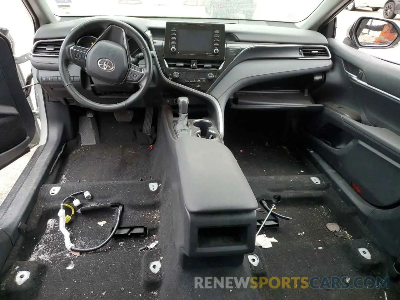 8 Фотография поврежденного автомобиля 4T1G11AK6PU098449 TOYOTA CAMRY 2023