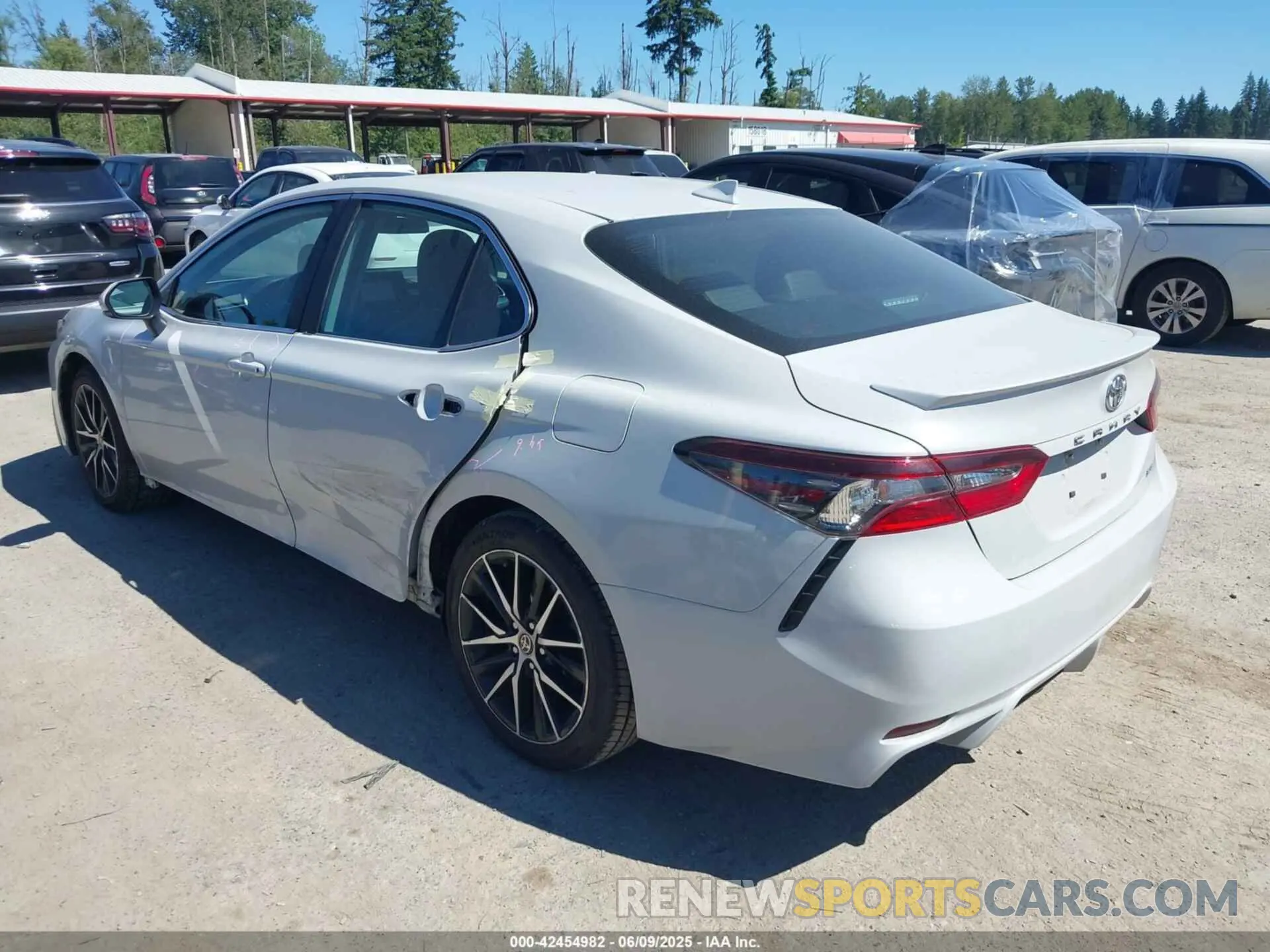 3 Photograph of a damaged car 4T1G11AK6PU129375 TOYOTA CAMRY 2023