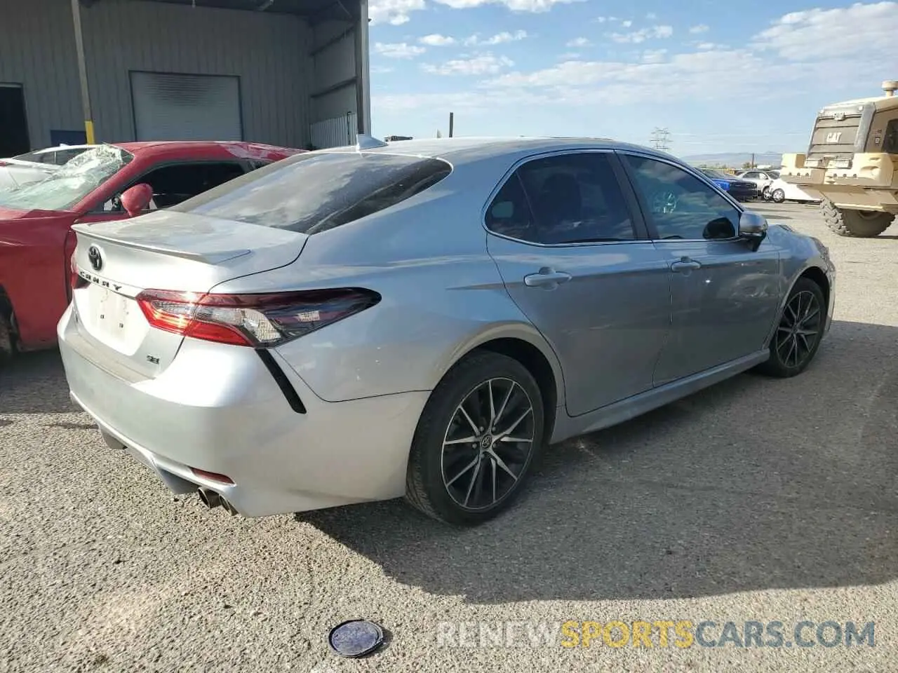 3 Фотография поврежденного автомобиля 4T1G11AK6PU753015 TOYOTA CAMRY 2023
