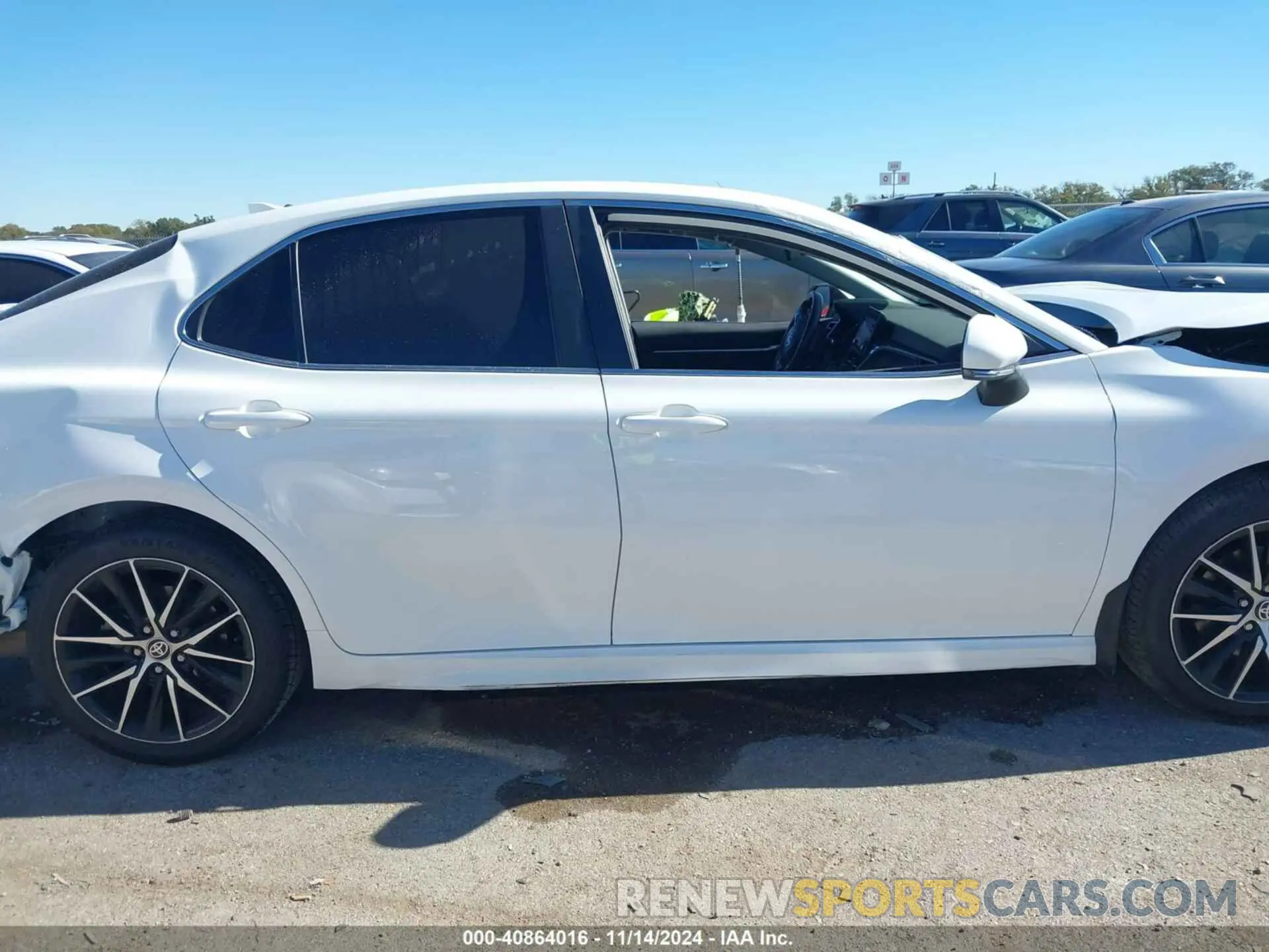 13 Фотография поврежденного автомобиля 4T1G11AK6PU800432 TOYOTA CAMRY 2023