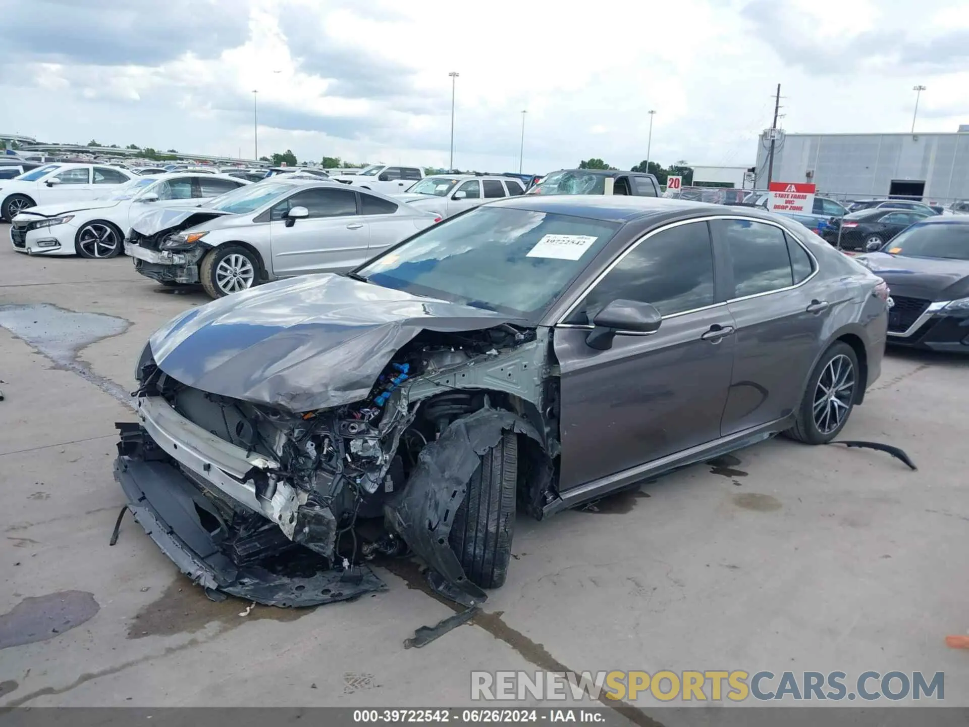 2 Фотография поврежденного автомобиля 4T1G11AK6PU827176 TOYOTA CAMRY 2023