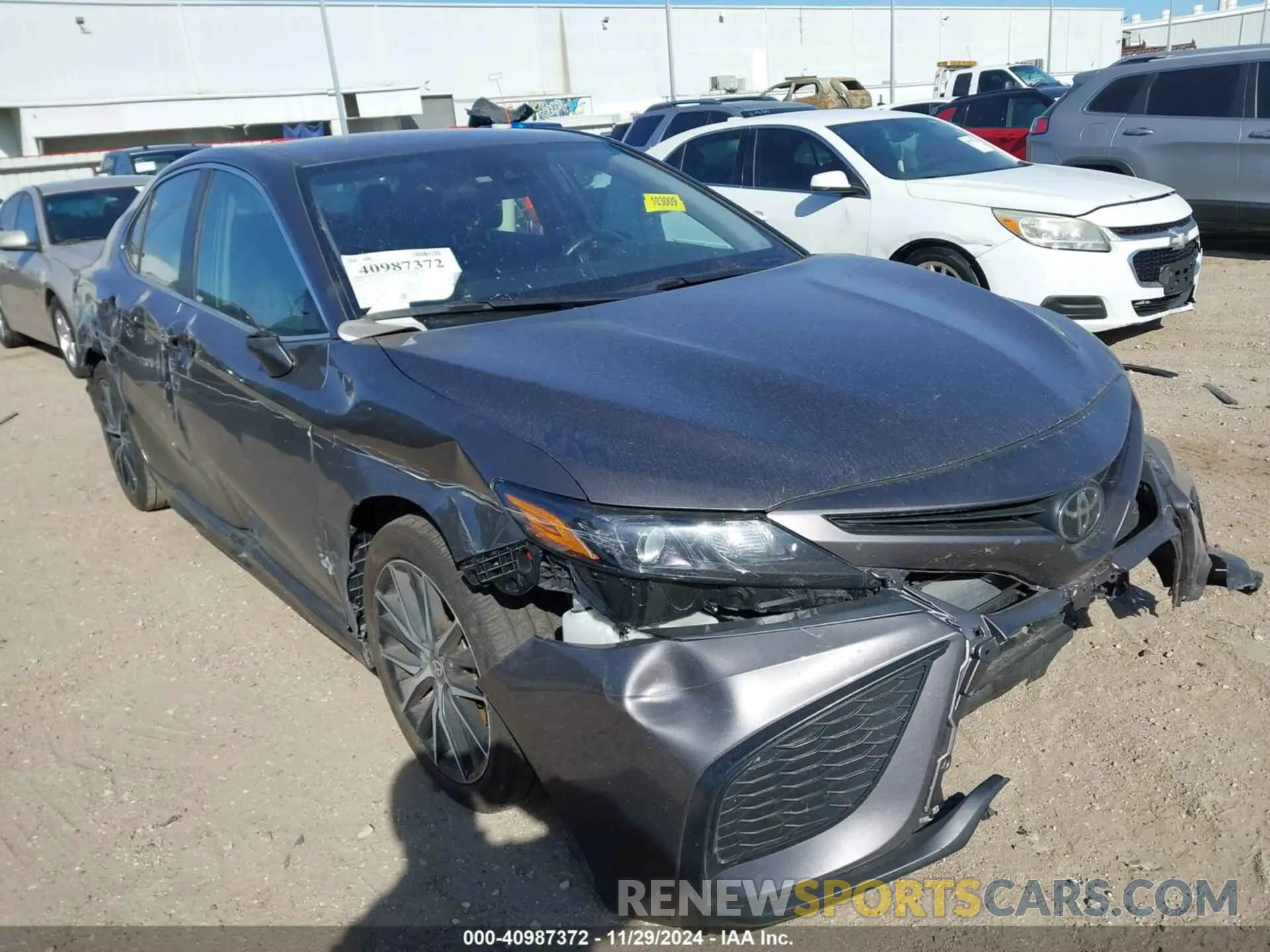 6 Фотография поврежденного автомобиля 4T1G11AK7PU756196 TOYOTA CAMRY 2023