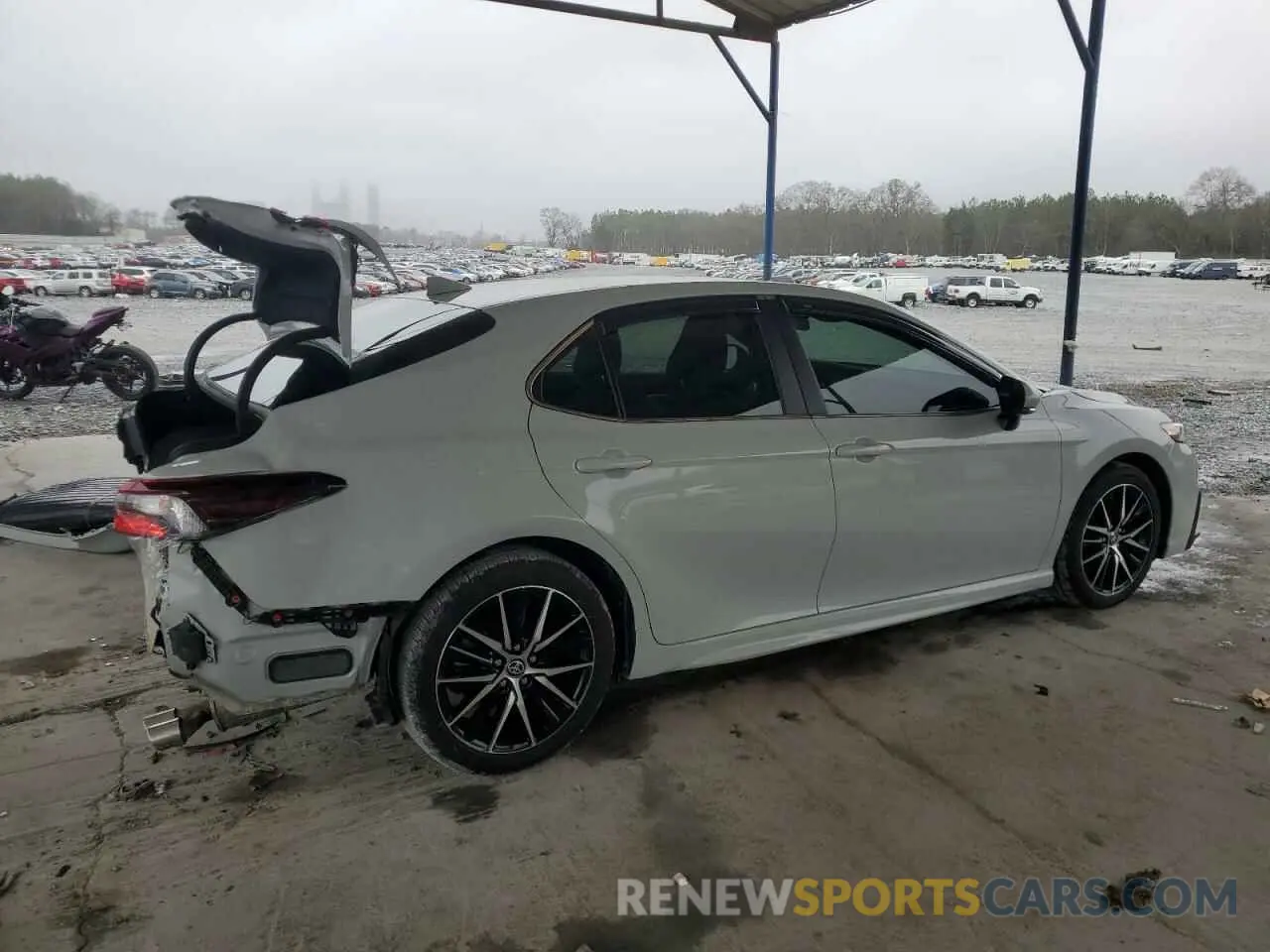 3 Photograph of a damaged car 4T1G11AK8PU142287 TOYOTA CAMRY 2023