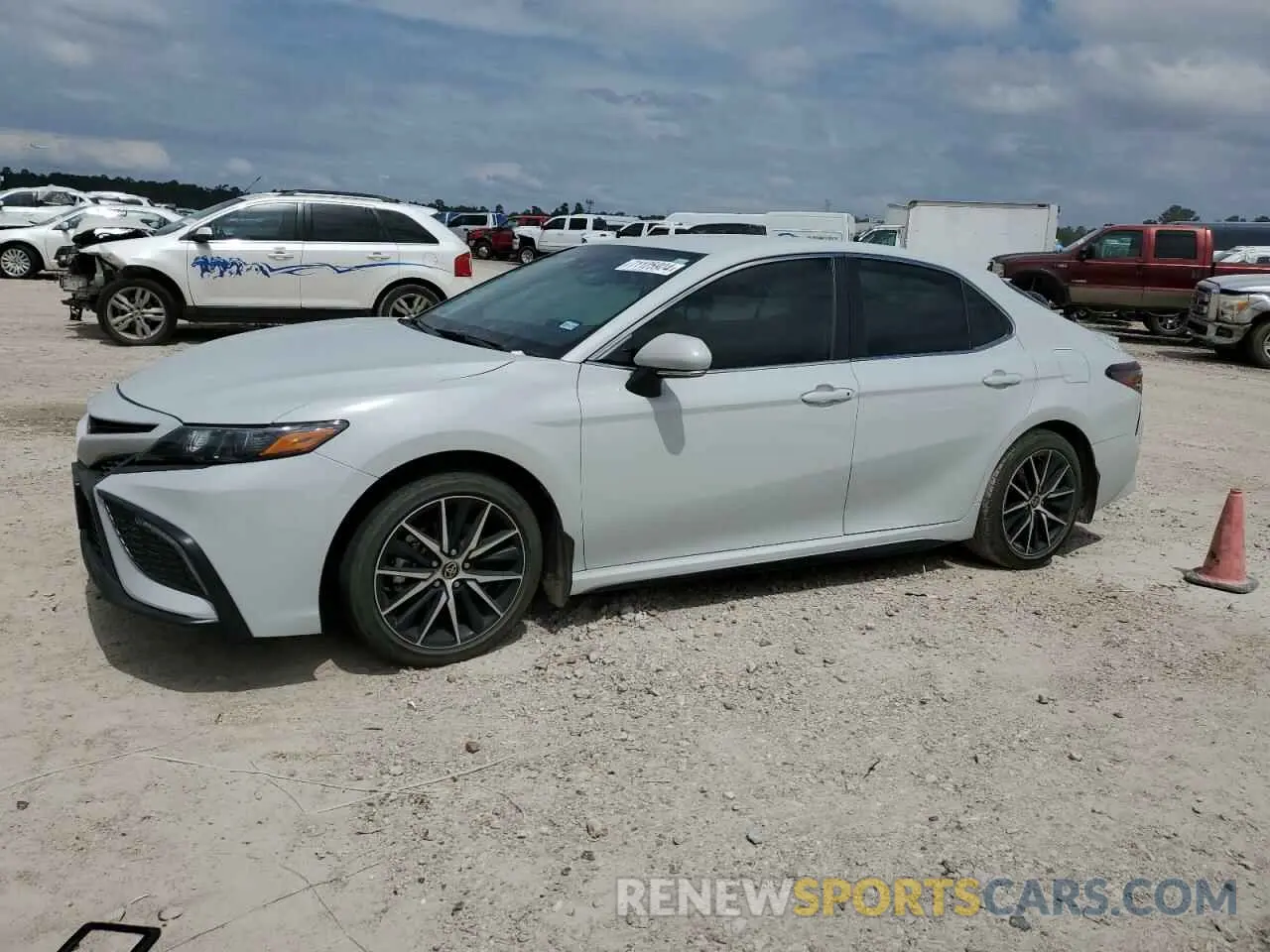 1 Фотография поврежденного автомобиля 4T1G11AK8PU167593 TOYOTA CAMRY 2023