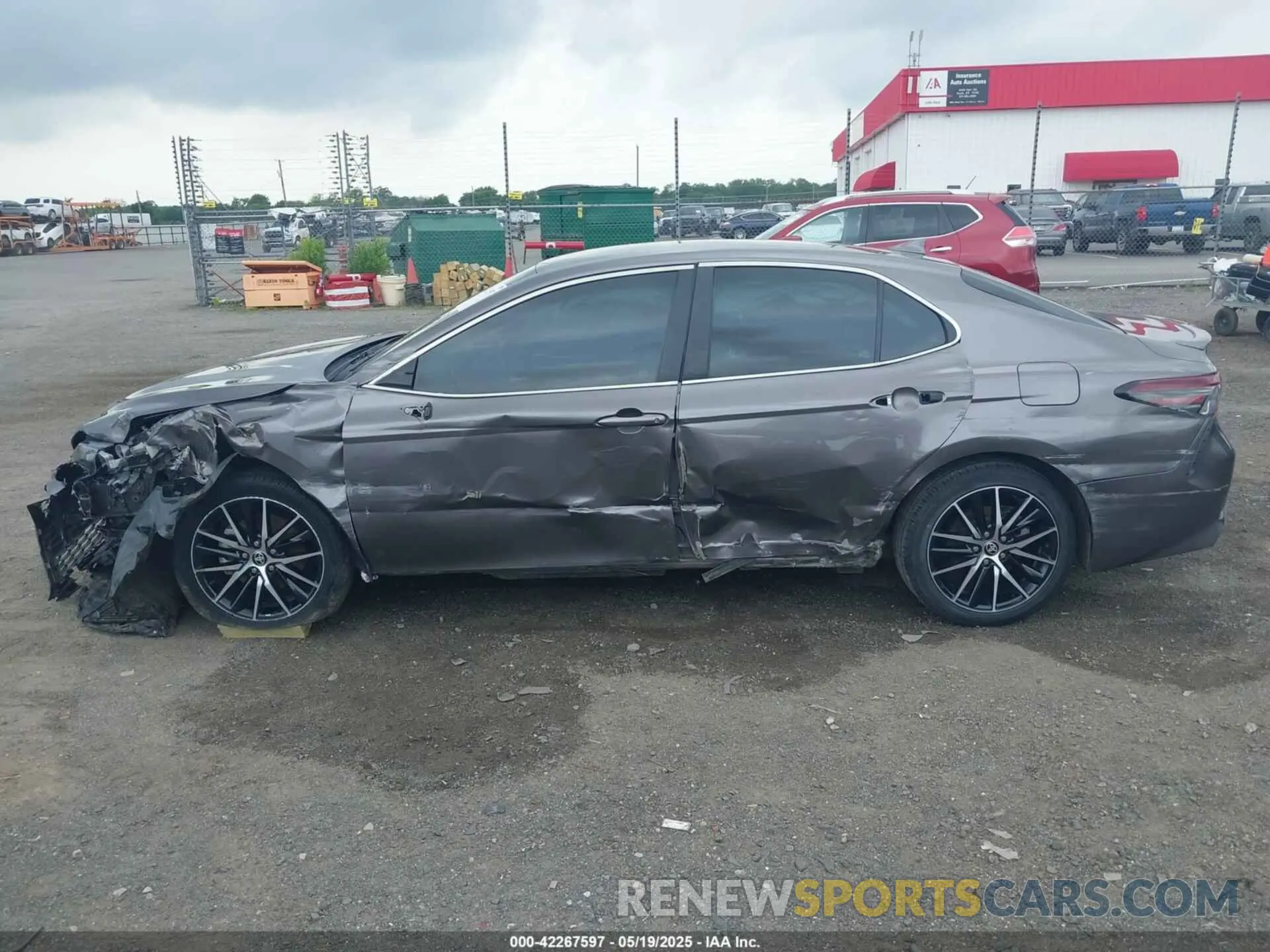 14 Фотография поврежденного автомобиля 4T1G11AK8PU798523 TOYOTA CAMRY 2023