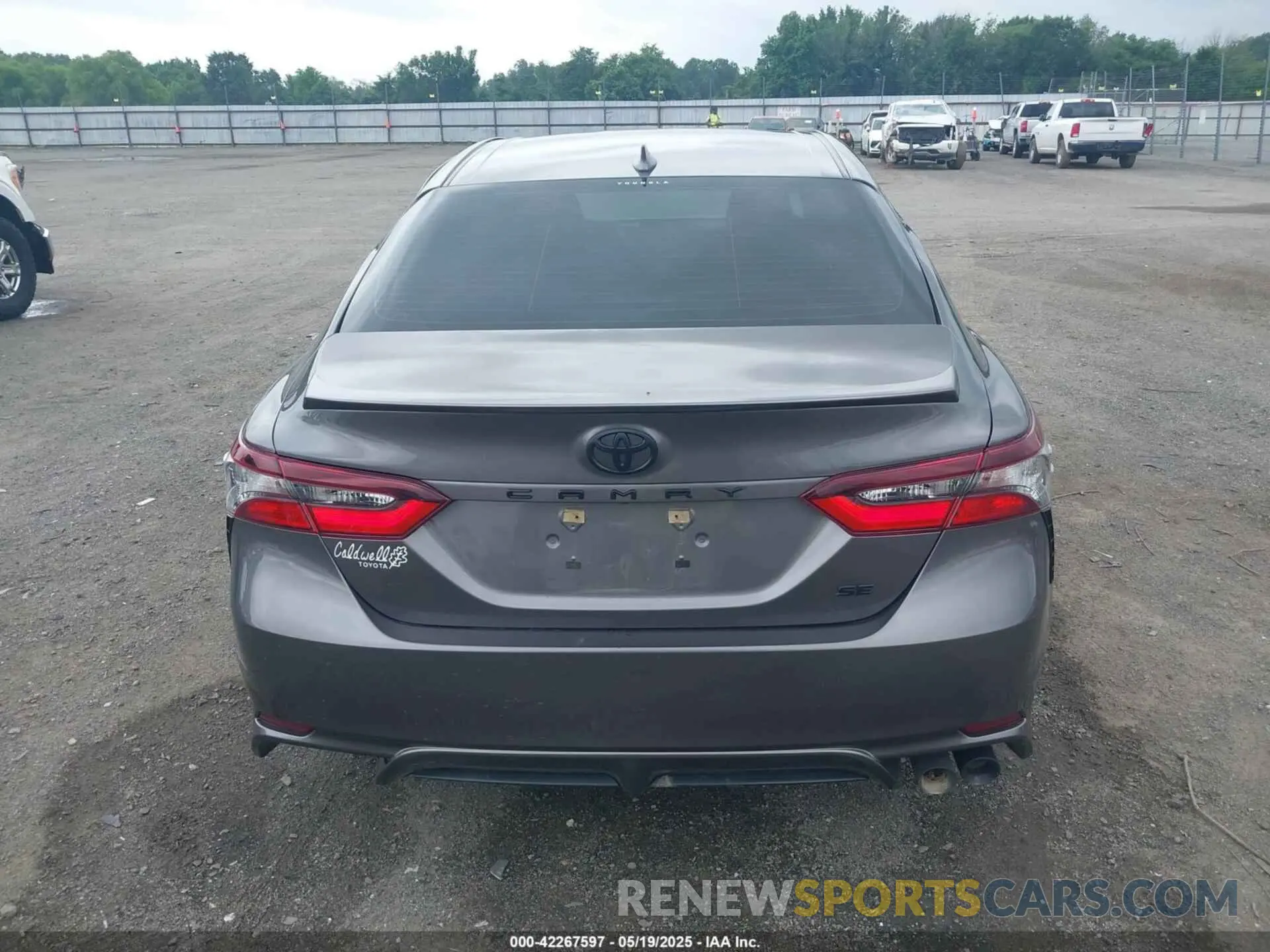16 Фотография поврежденного автомобиля 4T1G11AK8PU798523 TOYOTA CAMRY 2023