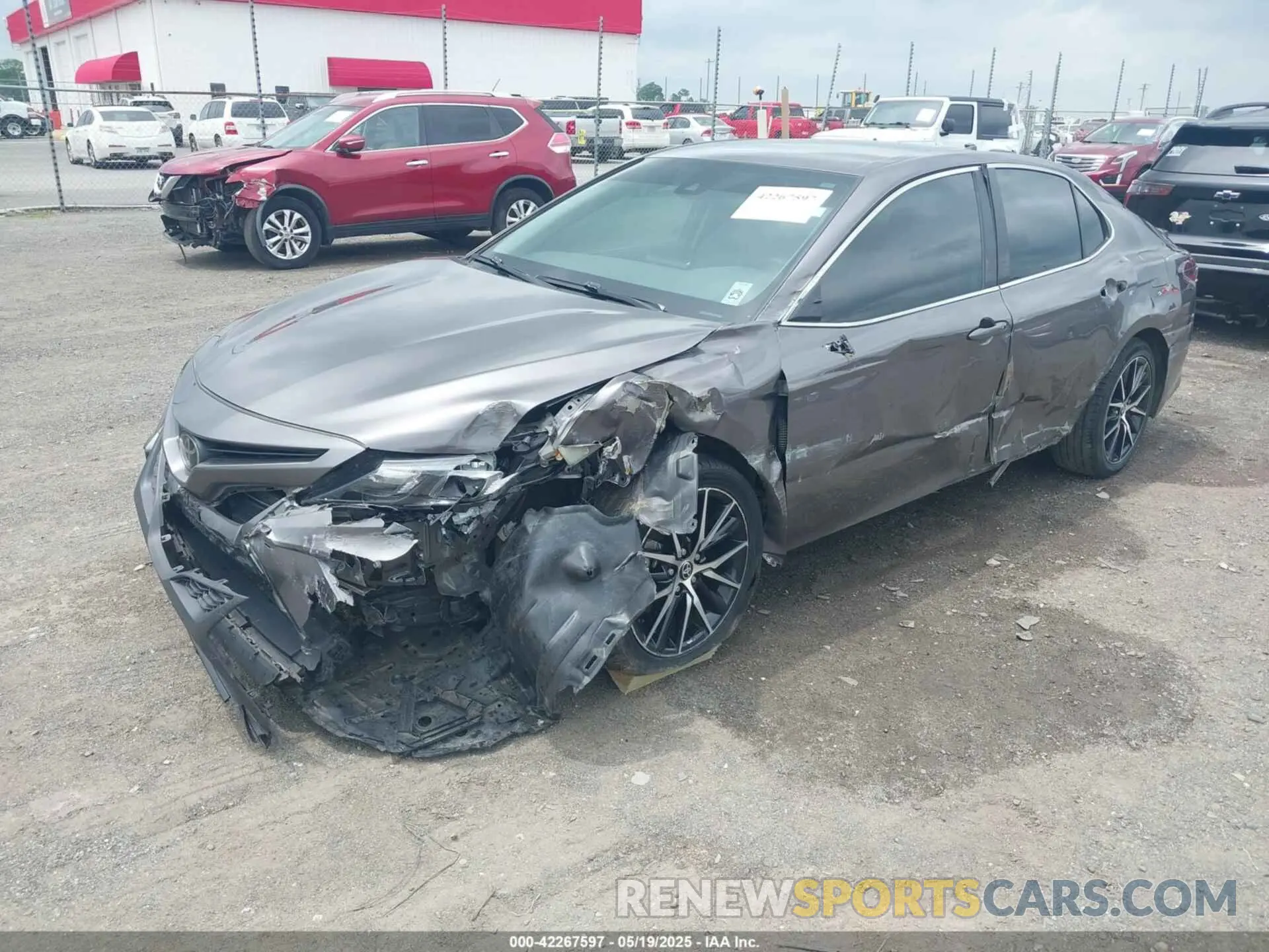 2 Фотография поврежденного автомобиля 4T1G11AK8PU798523 TOYOTA CAMRY 2023