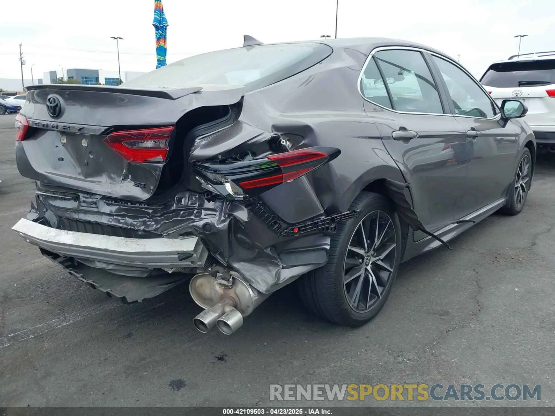 4 Photograph of a damaged car 4T1G11AK9PU812493 TOYOTA CAMRY 2023