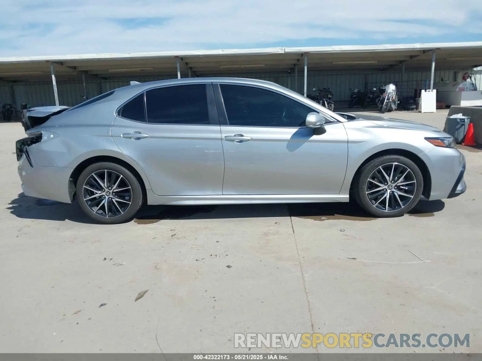 13 Фотография поврежденного автомобиля 4T1G11AK9PU829892 TOYOTA CAMRY 2023