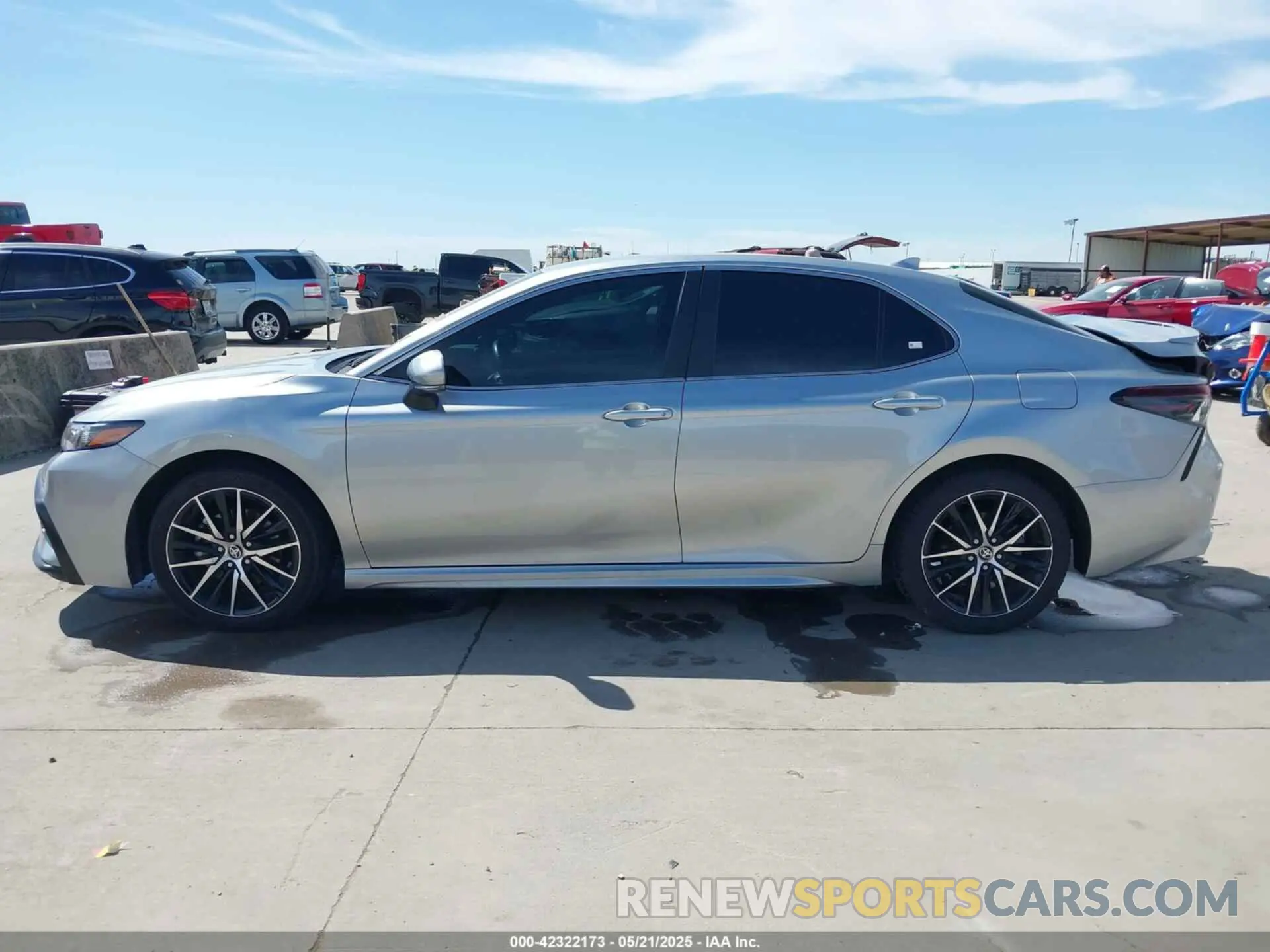 14 Фотография поврежденного автомобиля 4T1G11AK9PU829892 TOYOTA CAMRY 2023