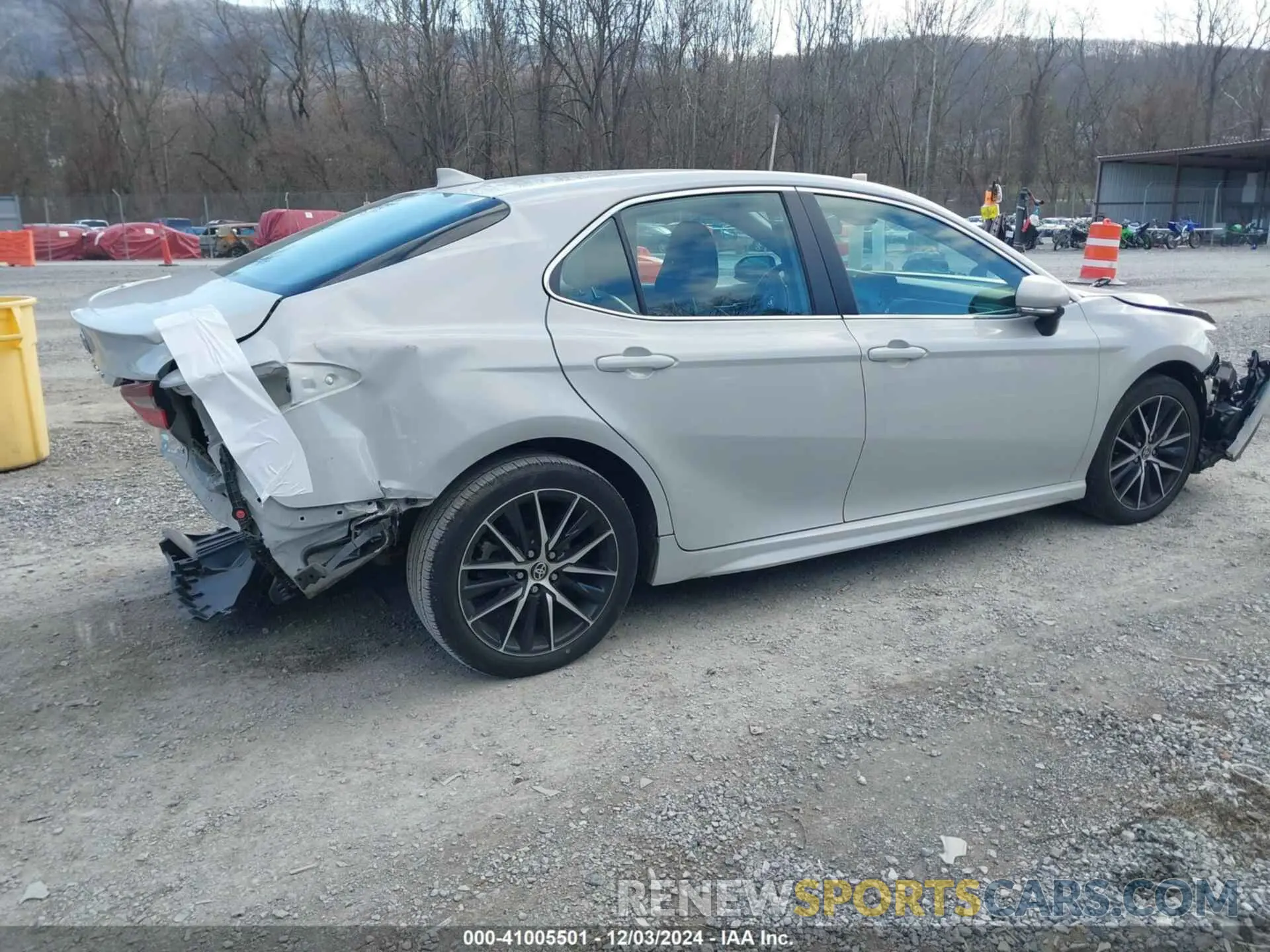 4 Photograph of a damaged car 4T1G11AKXPU102258 TOYOTA CAMRY 2023