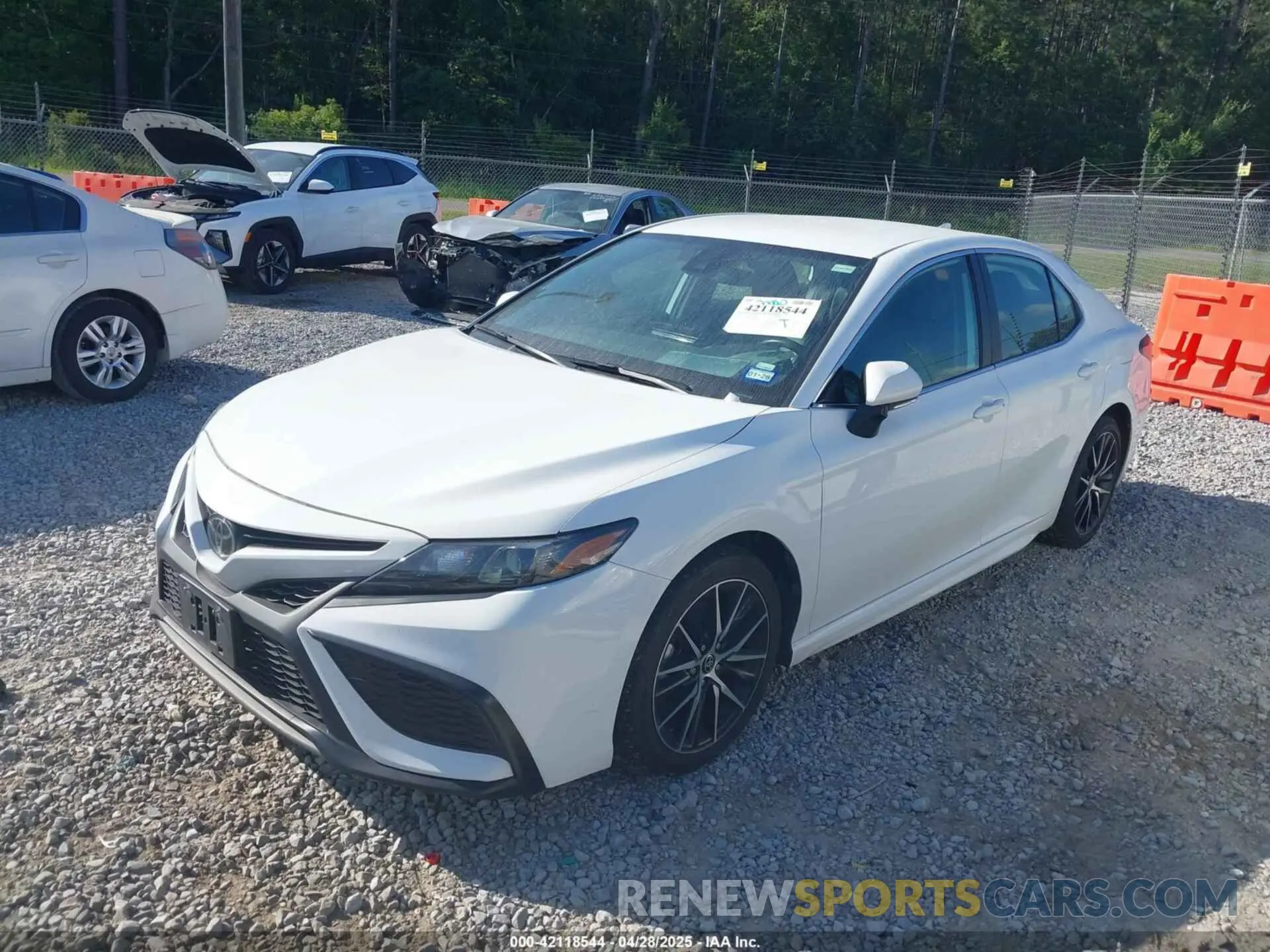 2 Фотография поврежденного автомобиля 4T1G11AKXPU768990 TOYOTA CAMRY 2023