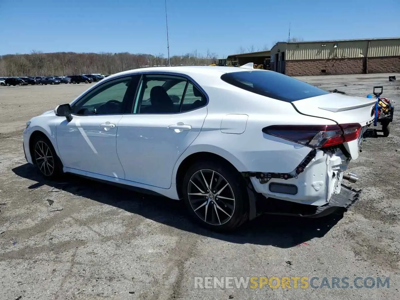 2 Фотография поврежденного автомобиля 4T1G11AKXPU815080 TOYOTA CAMRY 2023
